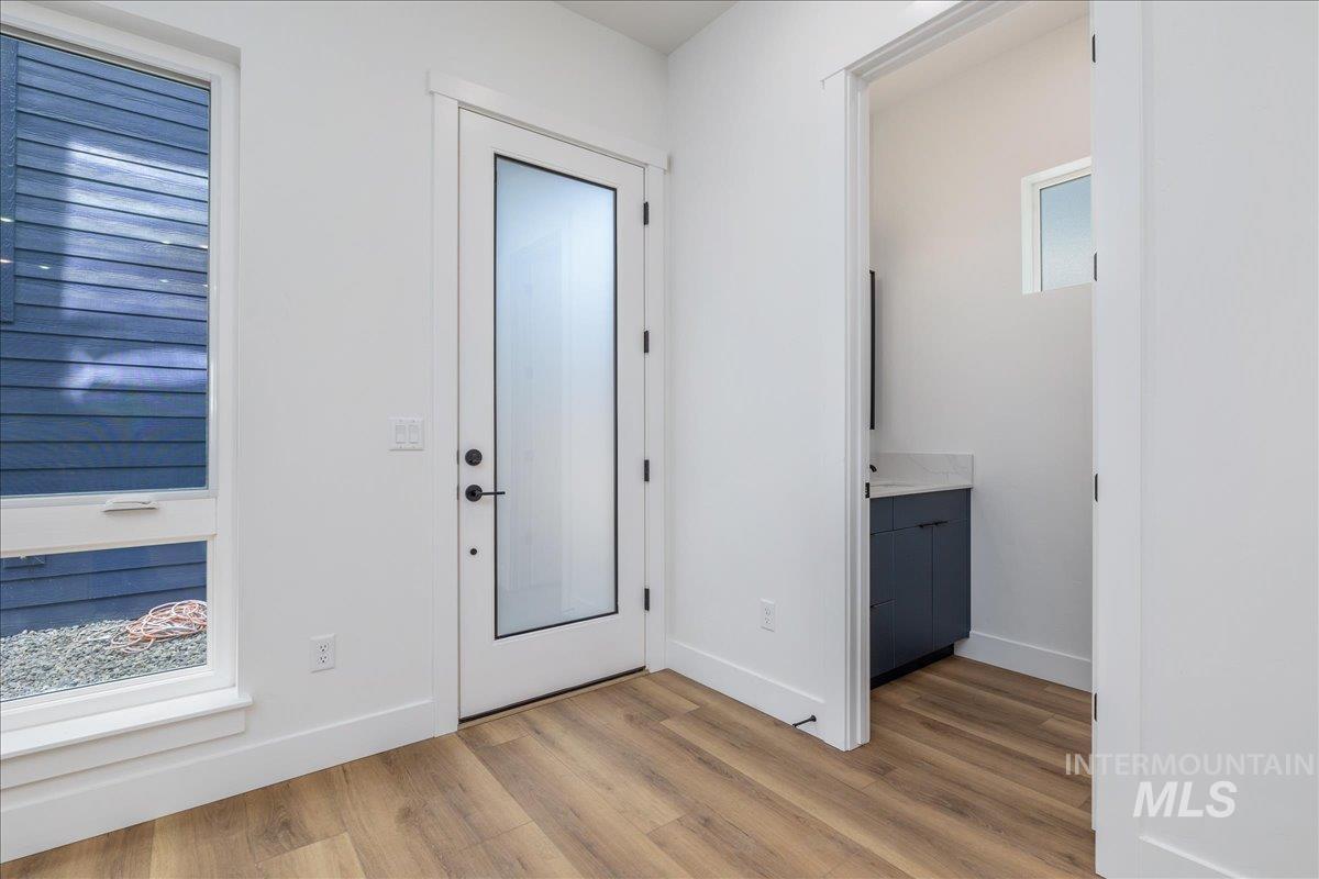2810 W Bannock St Property Photo 6