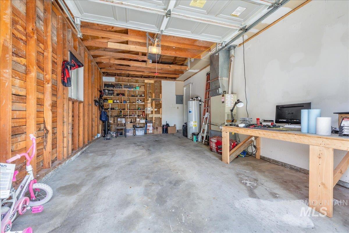 3009 N Tamarack Dr Property Photo 17