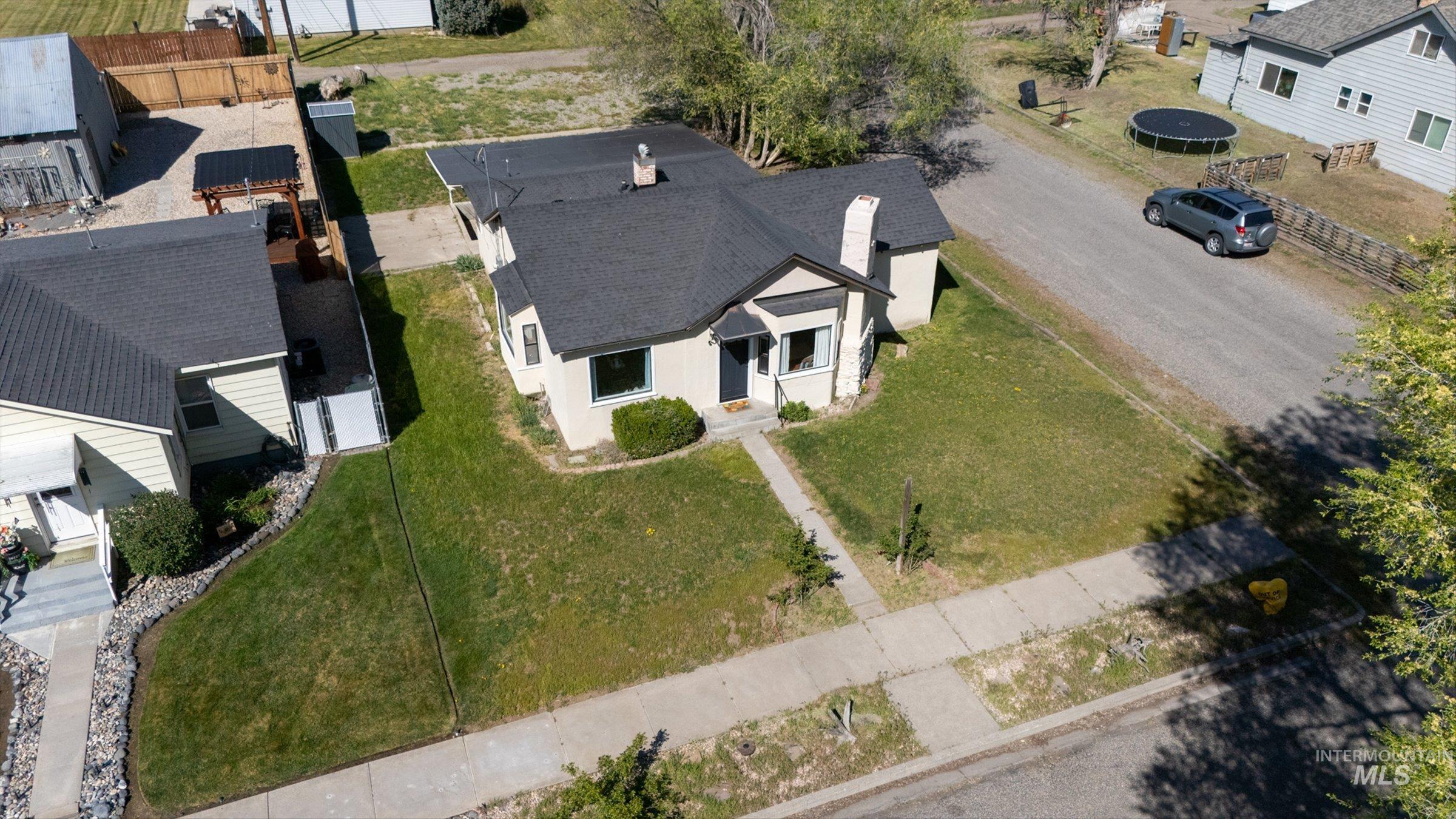 285 N Alton Ave Property Photo 23