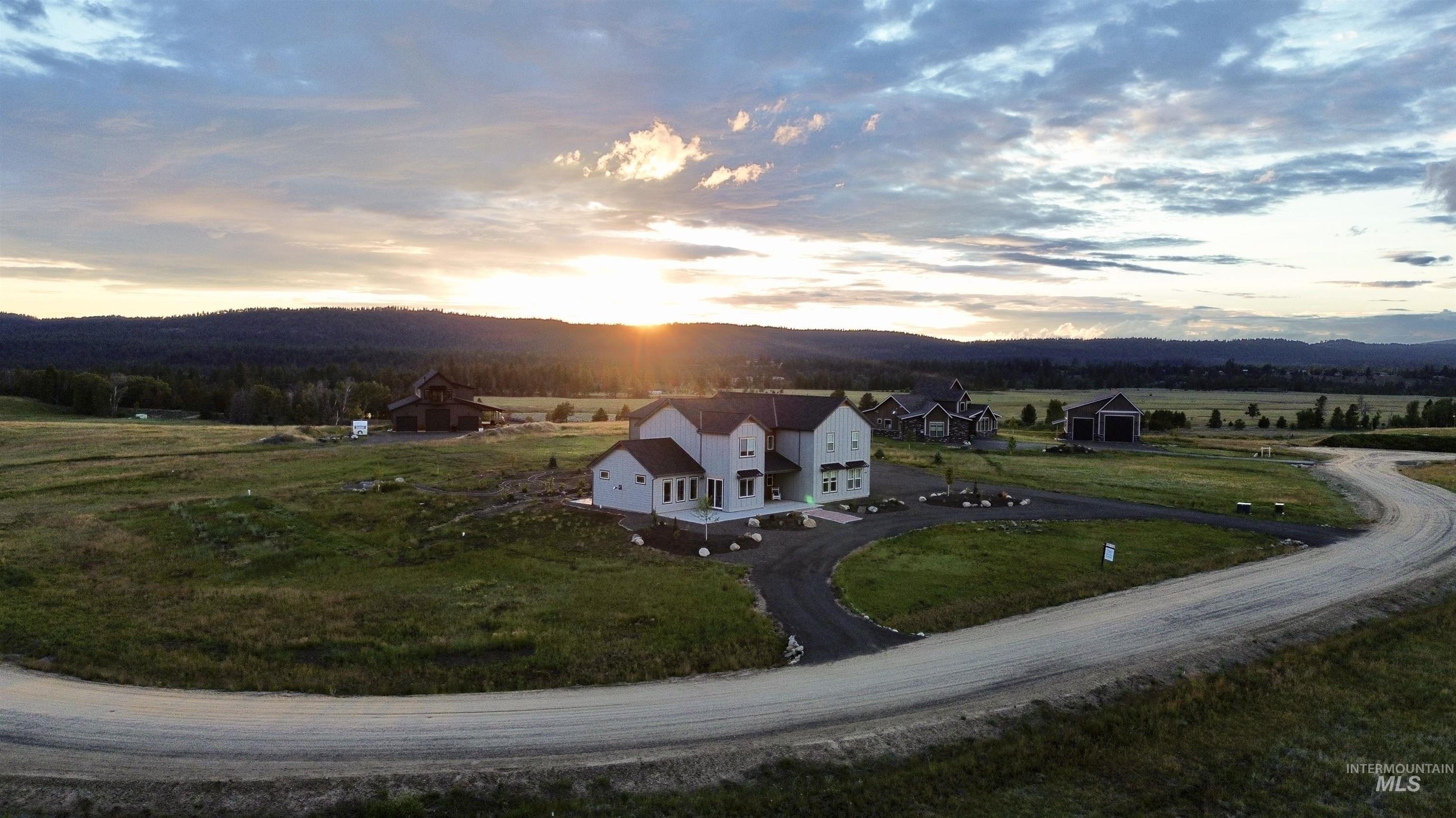 44 Big Moose Rd