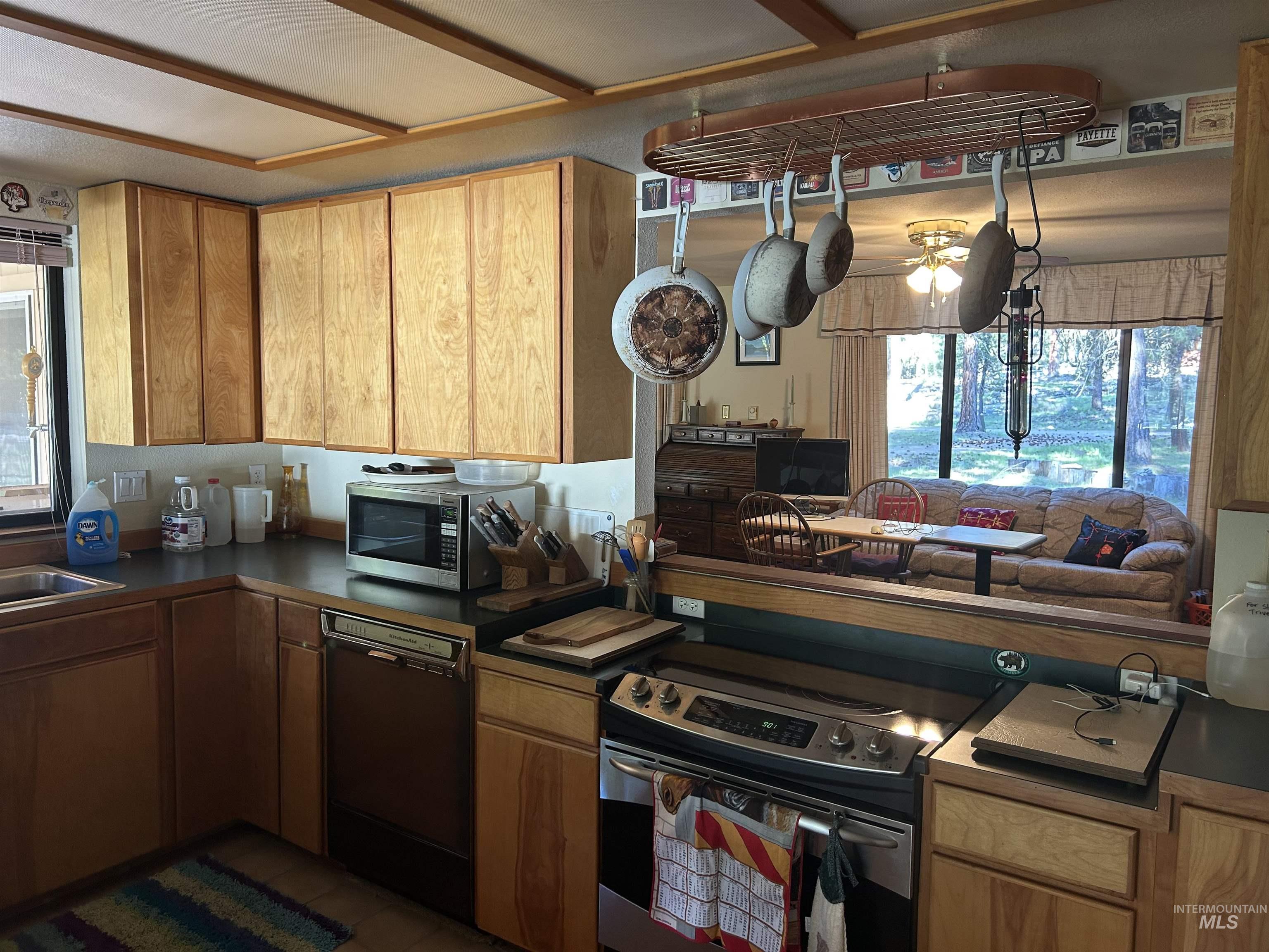 17 Bransons Dr Property Photo 21