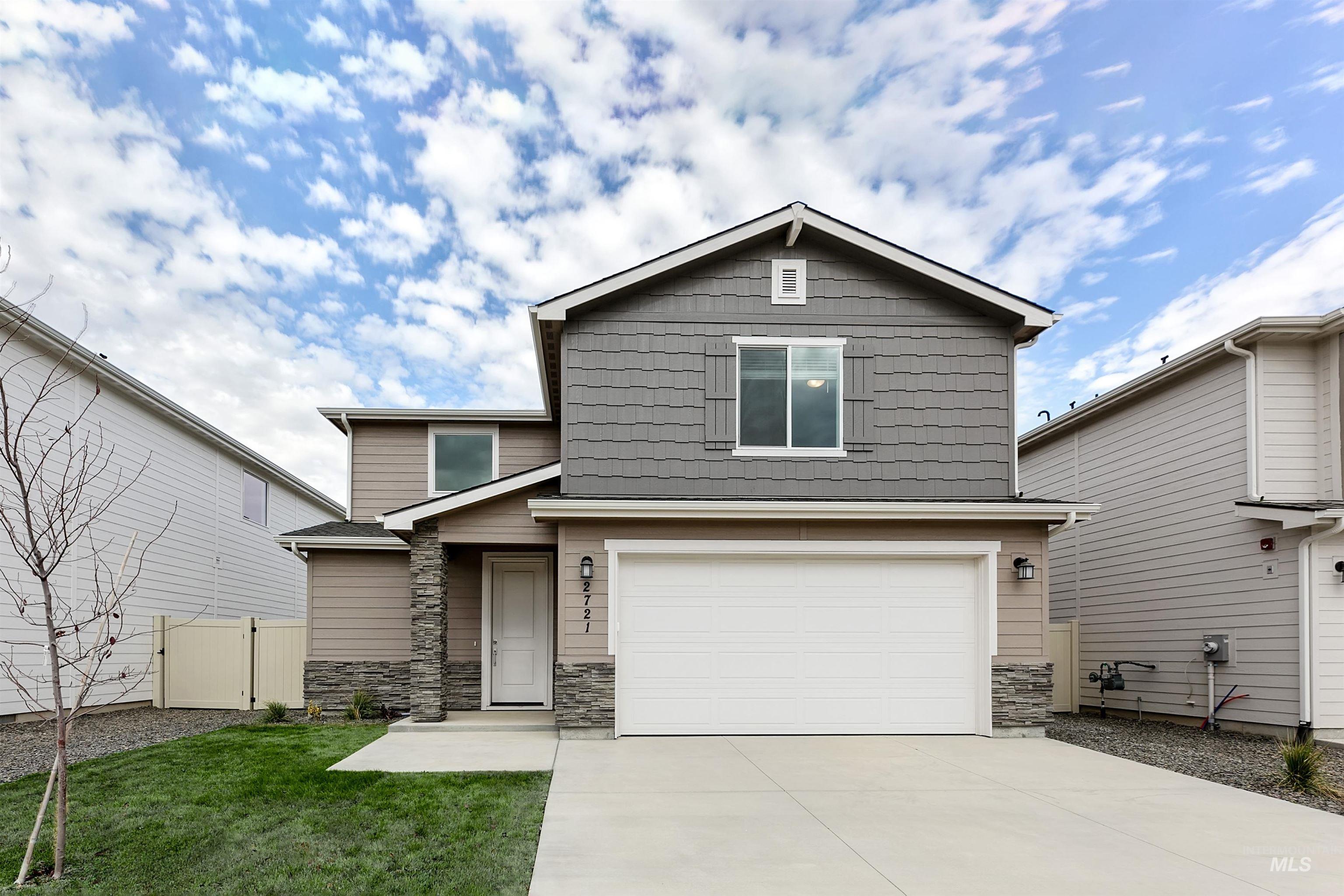 2721 Fall Line St Property Photo 1