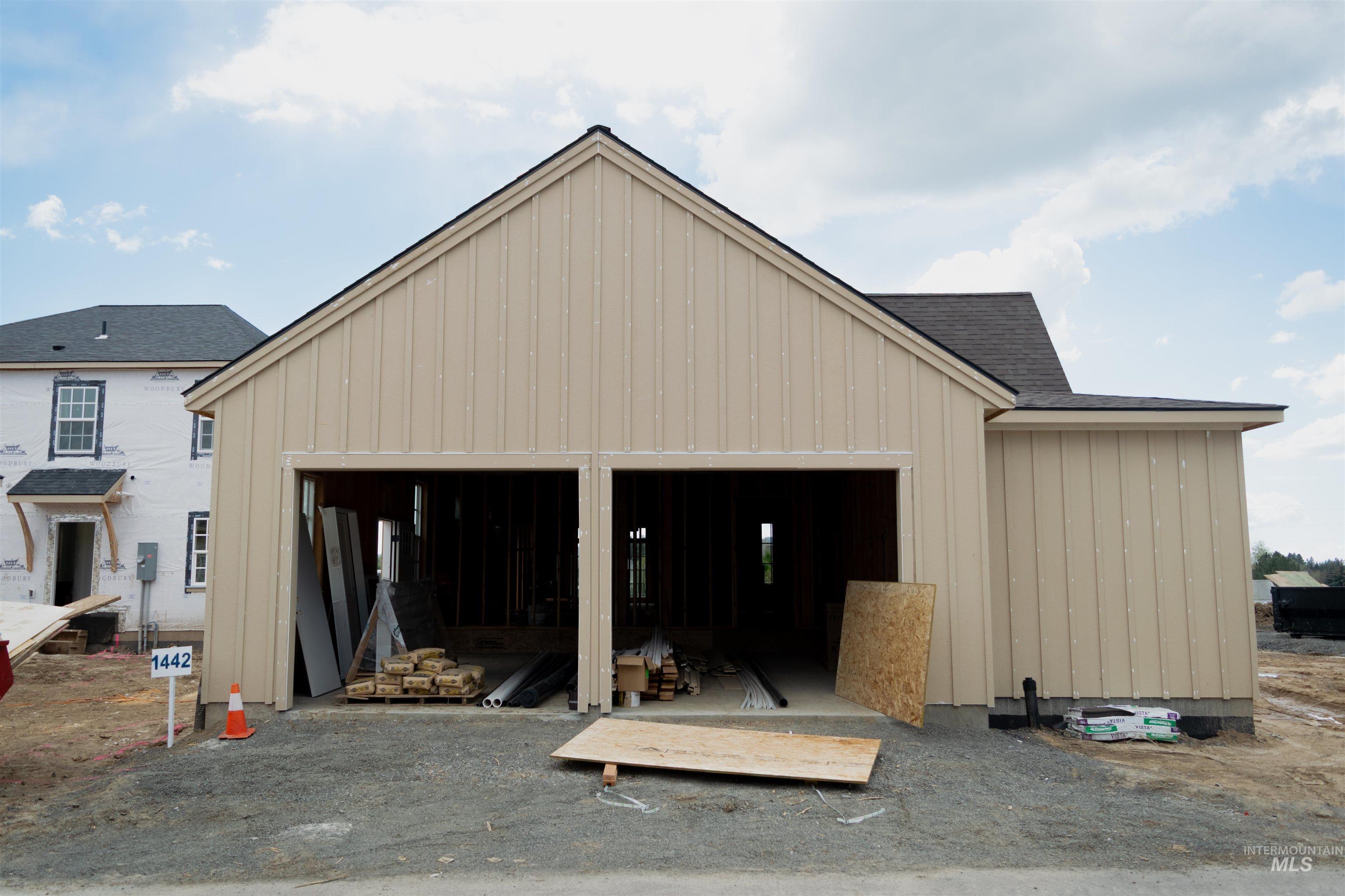 1442 Woodbury Drive 'surrey' Property Photo 12