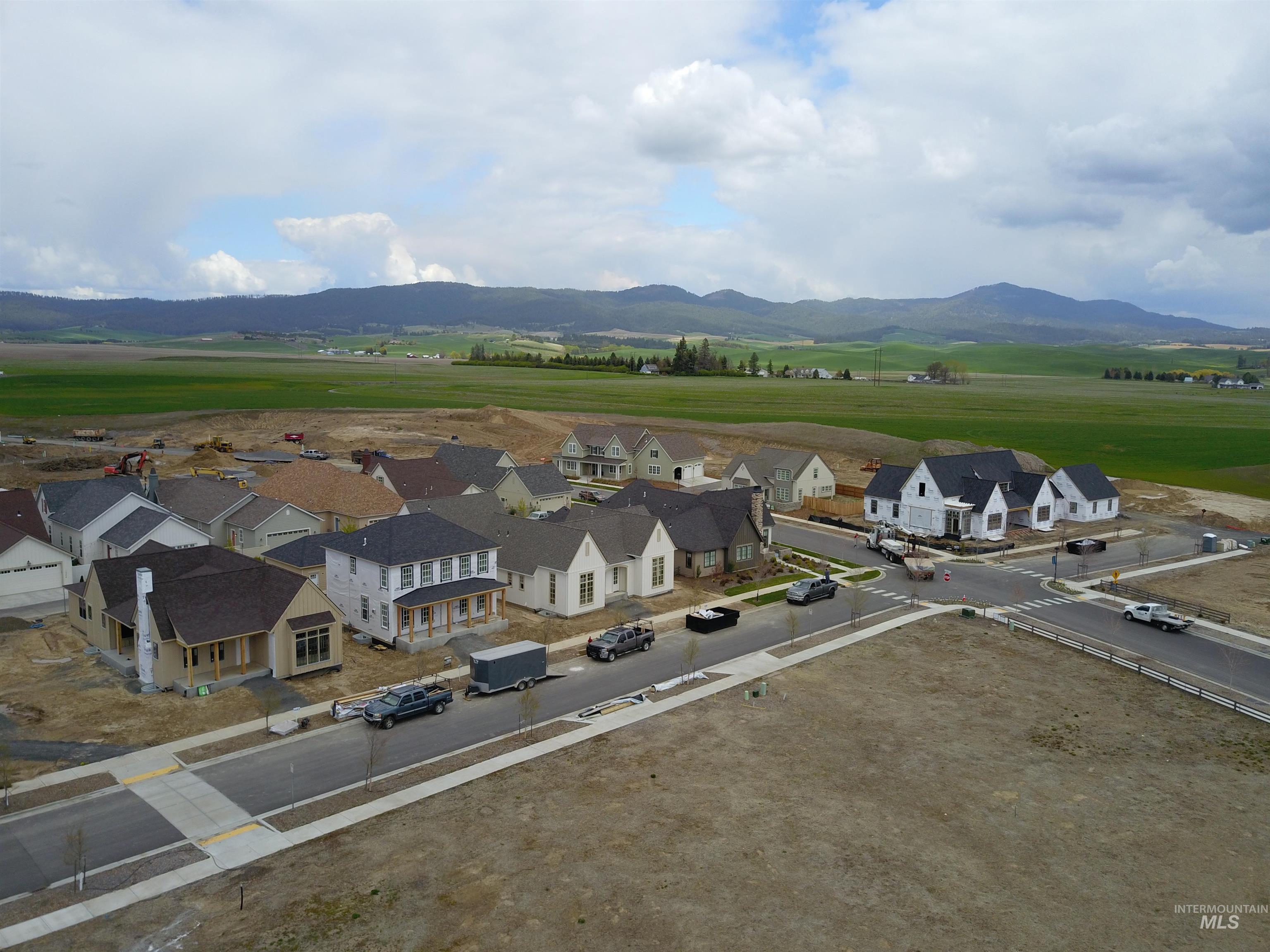 1442 Woodbury Drive 'surrey' Property Photo 20