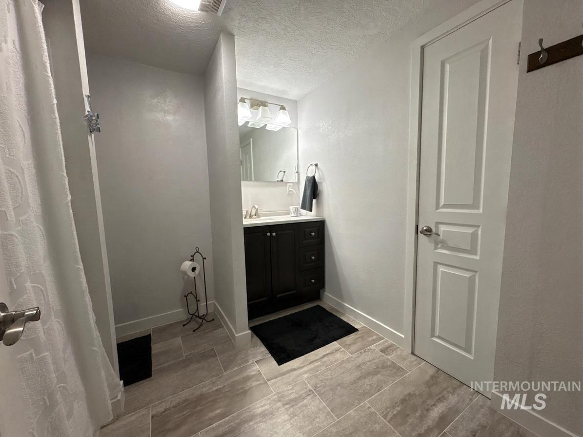 1245 American Legion Blvd Property Photo 28