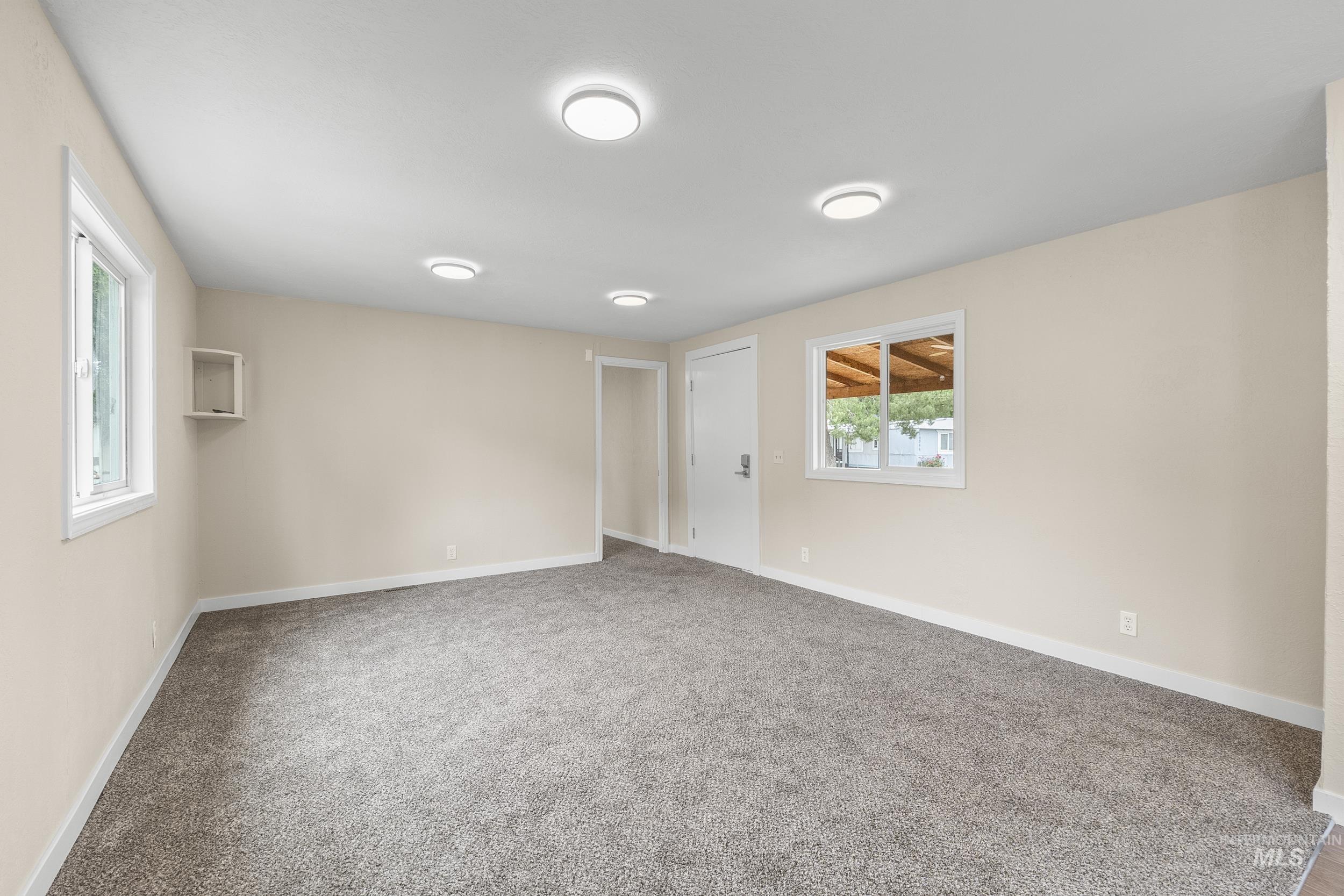 16581 N White Pine St Property Photo 7