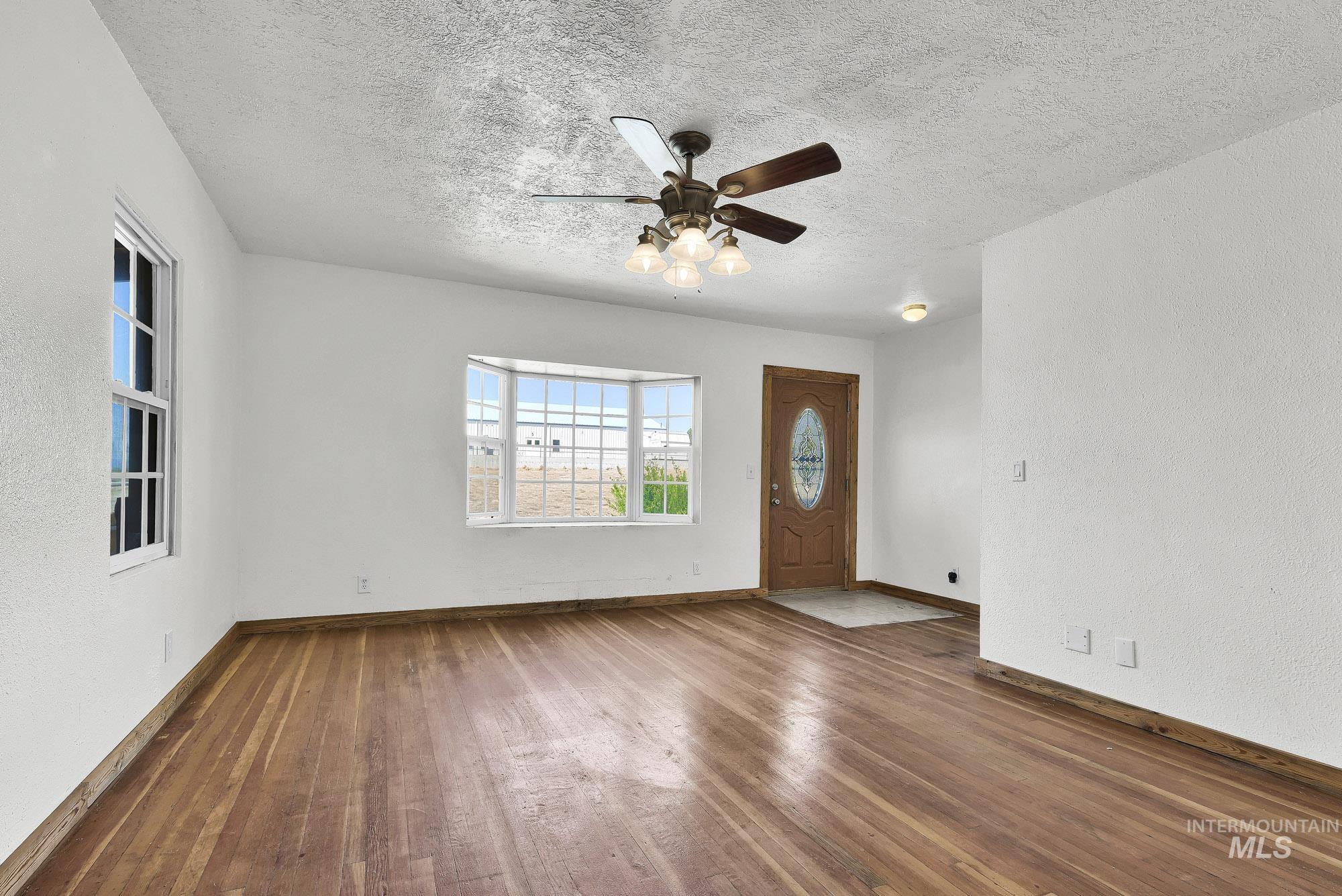 808 N A Street Property Photo 4