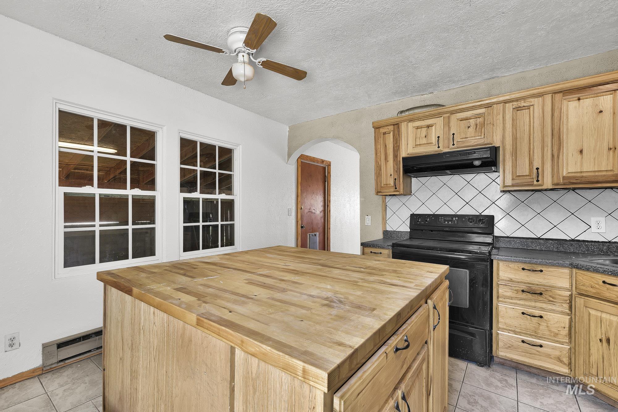 808 N A Street Property Photo 10