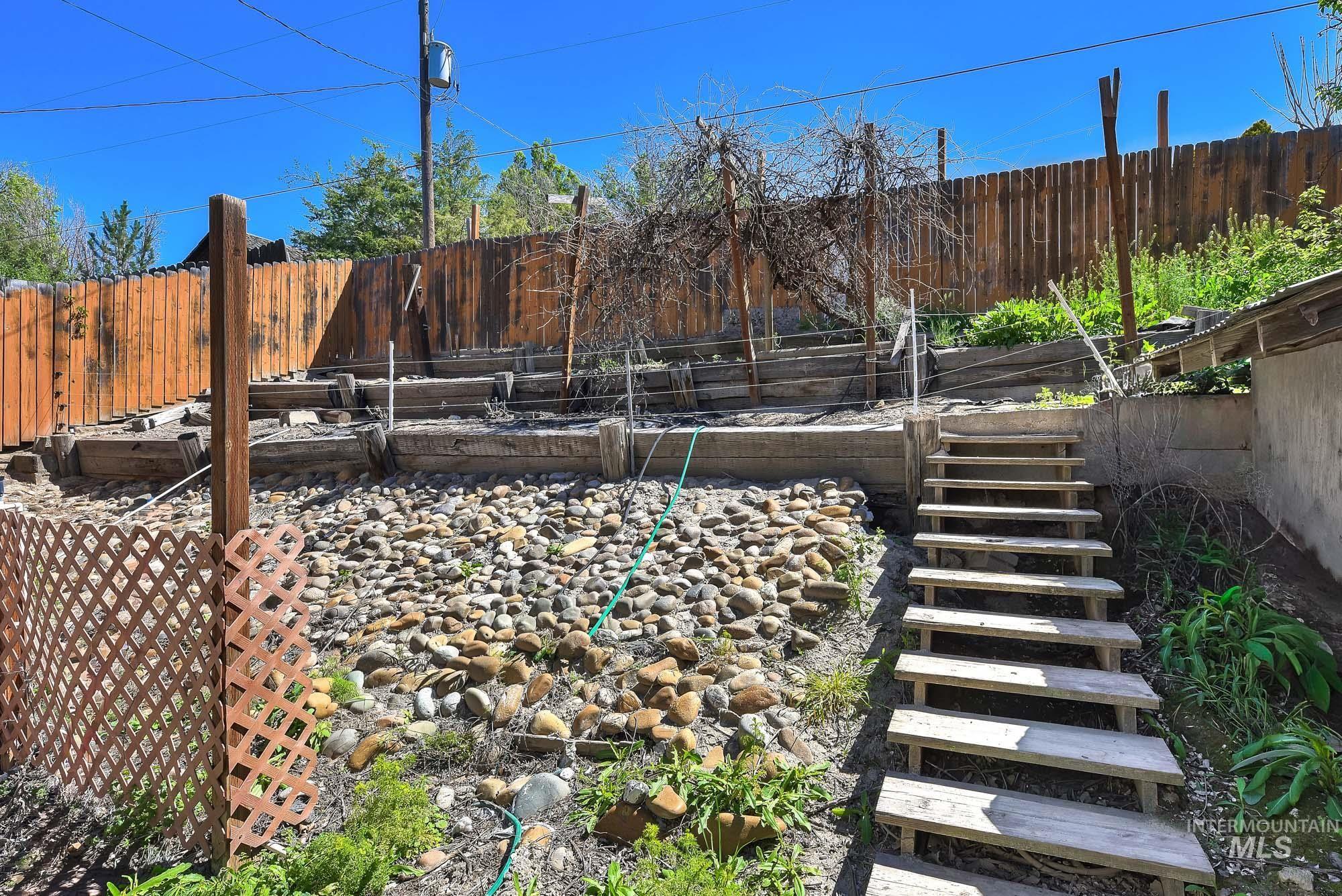 808 N A Street Property Photo 27