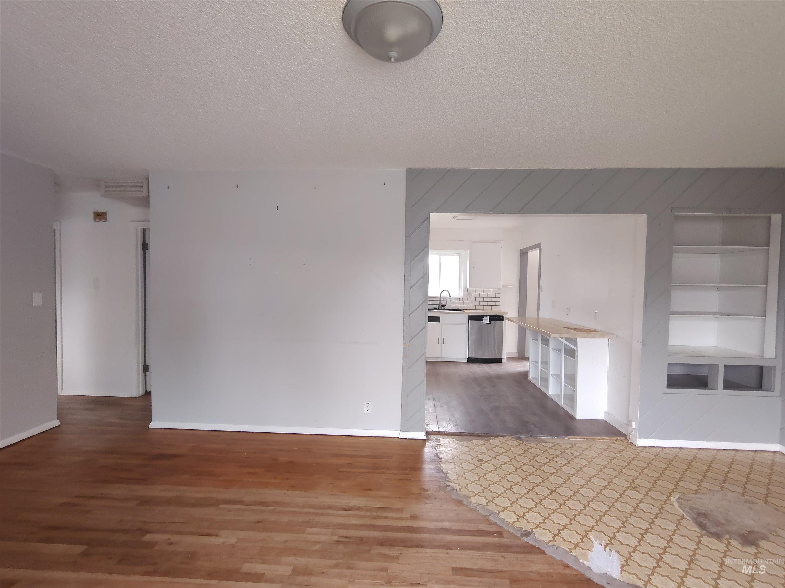 1150 N 9th E Property Photo 5