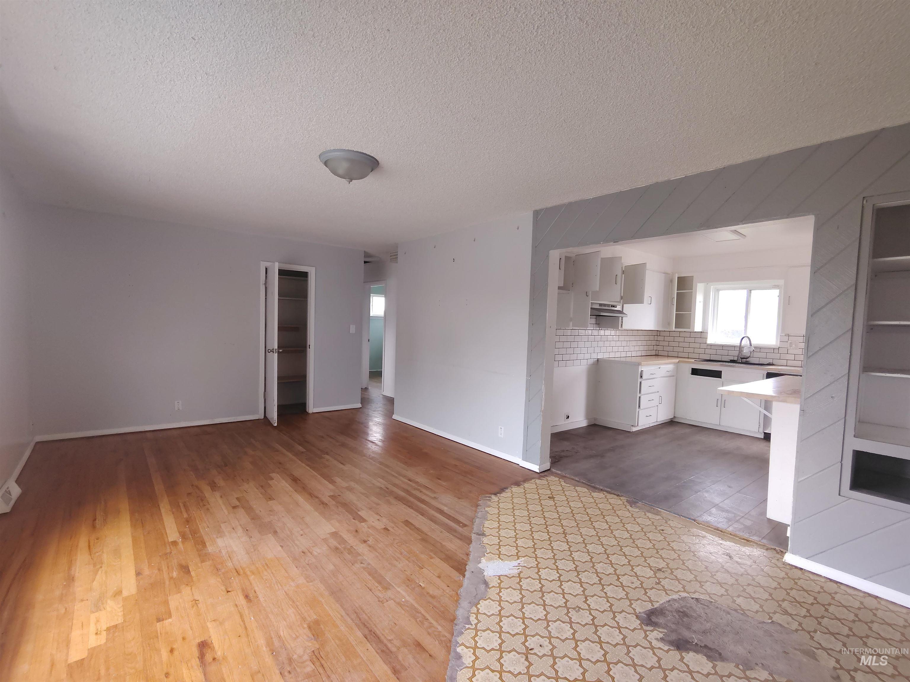 1150 N 9th E Property Photo 18