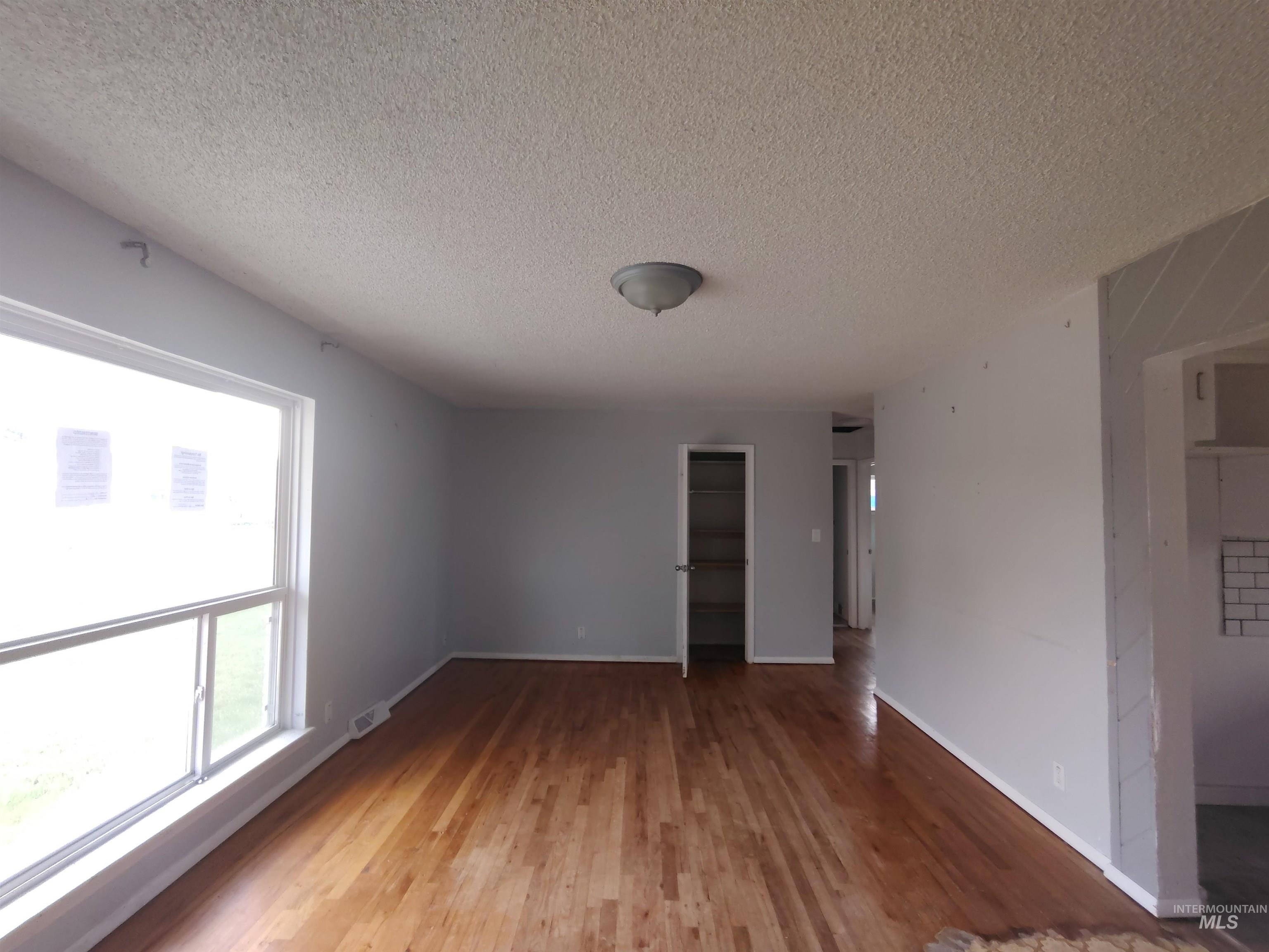 1150 N 9th E Property Photo 19