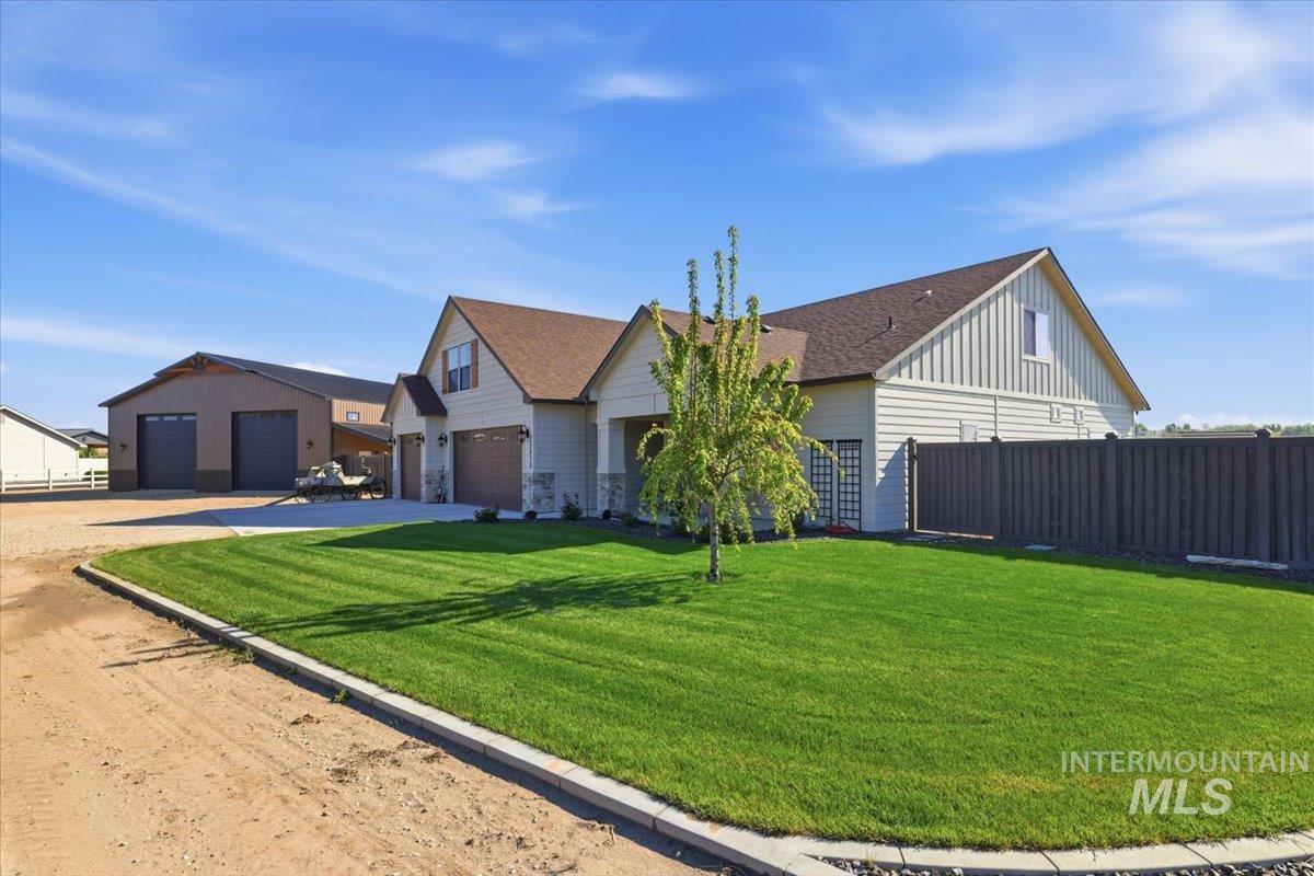 25810 Chandler Dr Property Photo 12