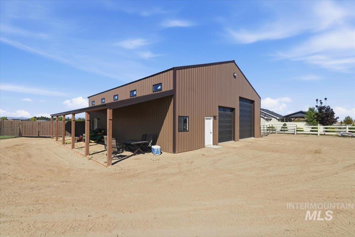 25810 Chandler Dr Property Photo 21
