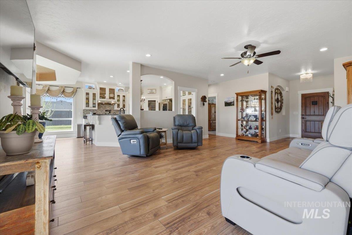 25810 Chandler Dr Property Photo 29