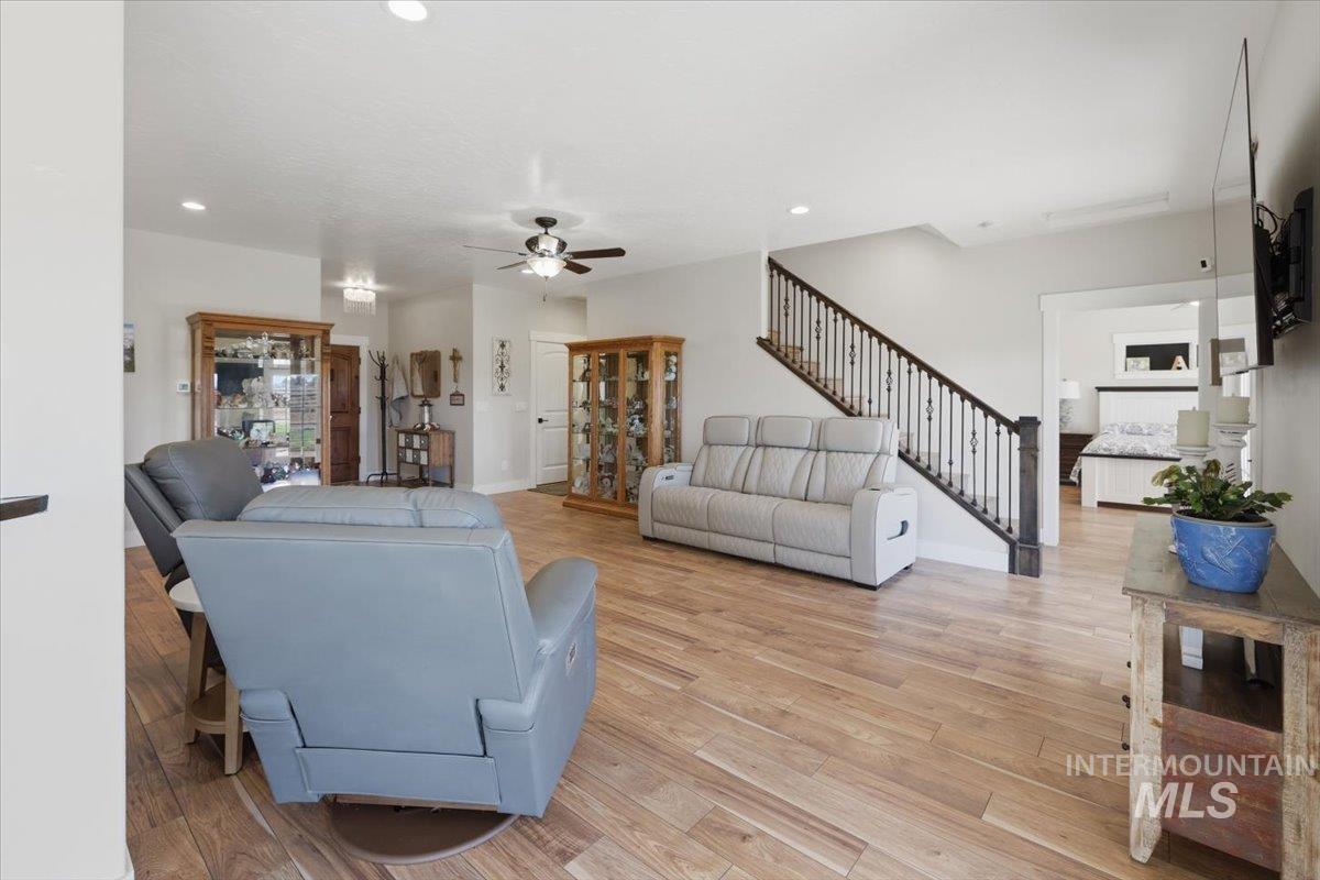 25810 Chandler Dr Property Photo 31