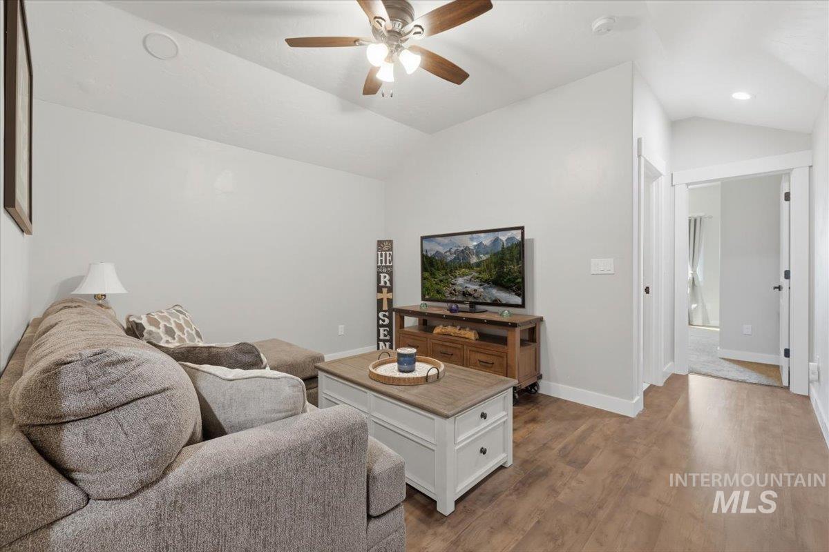 25810 Chandler Dr Property Photo 45