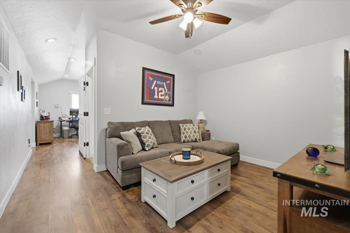 25810 Chandler Dr Property Photo 46