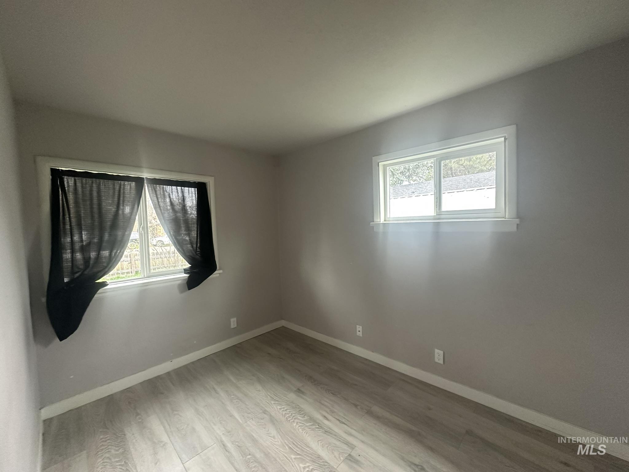 811 E Liberty Property Photo 3