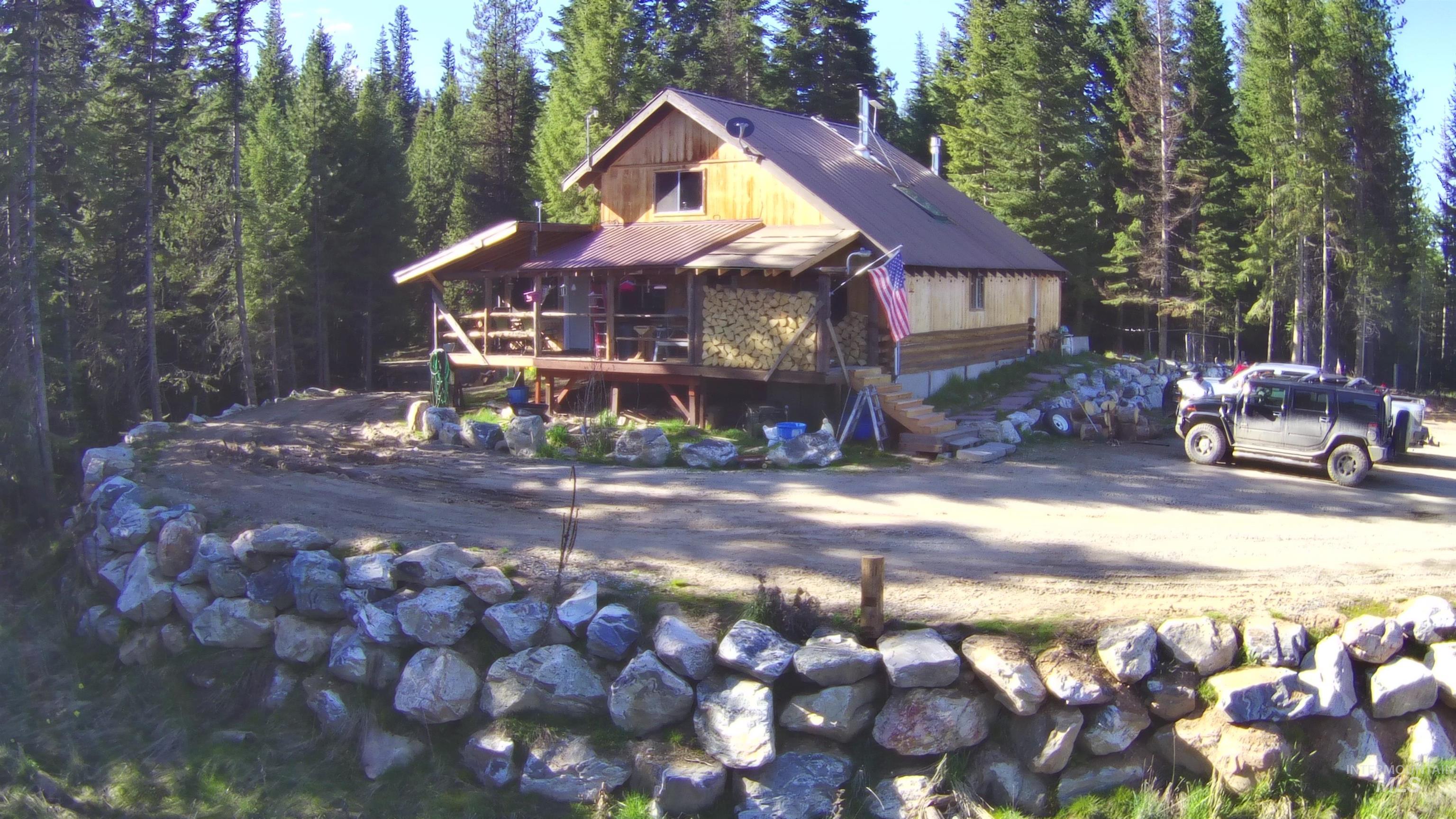 176 Buffalo Gulch Rd. Property Photo 2