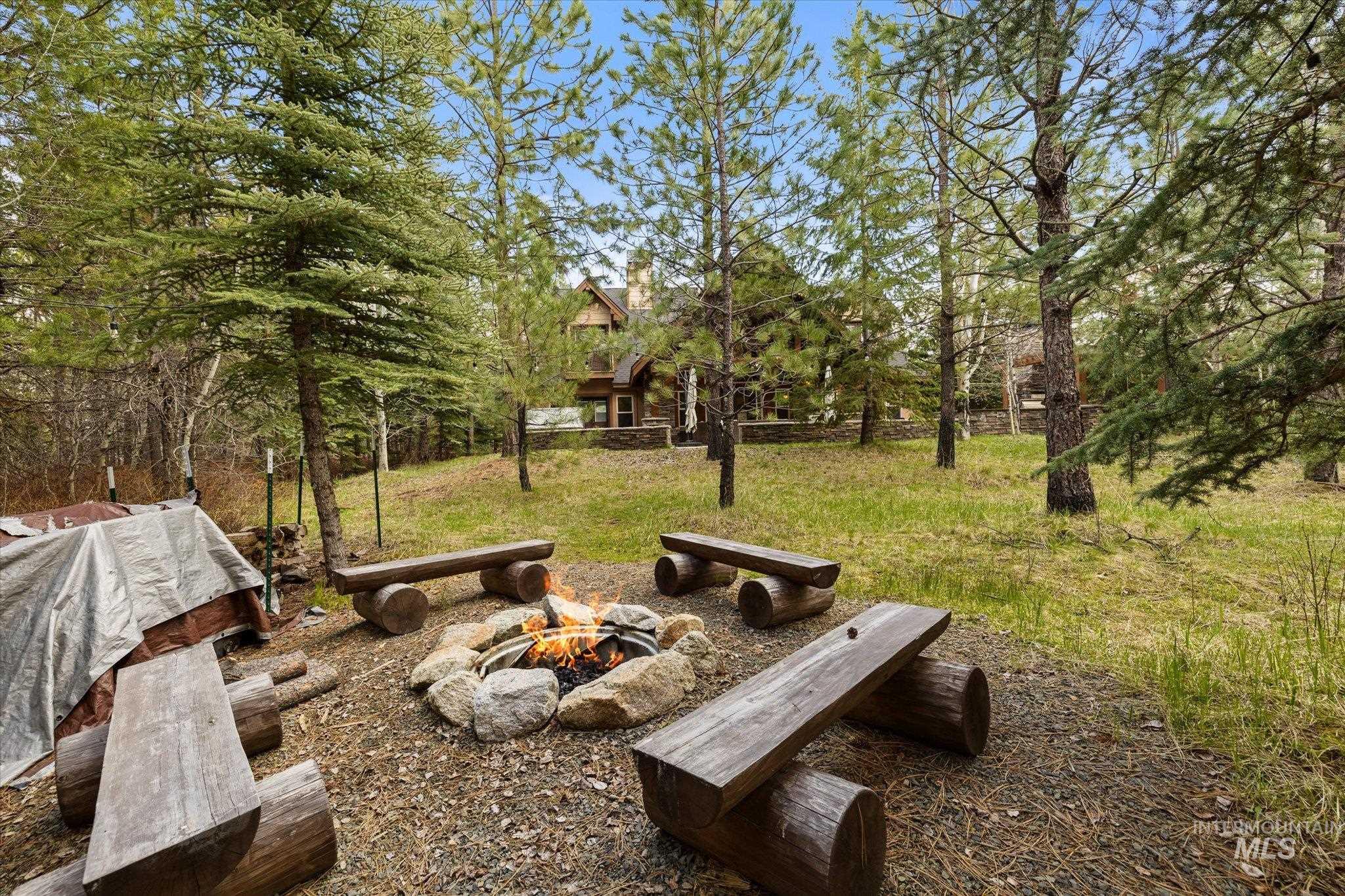 14 Pointe At Goldfork Ct Property Photo 41