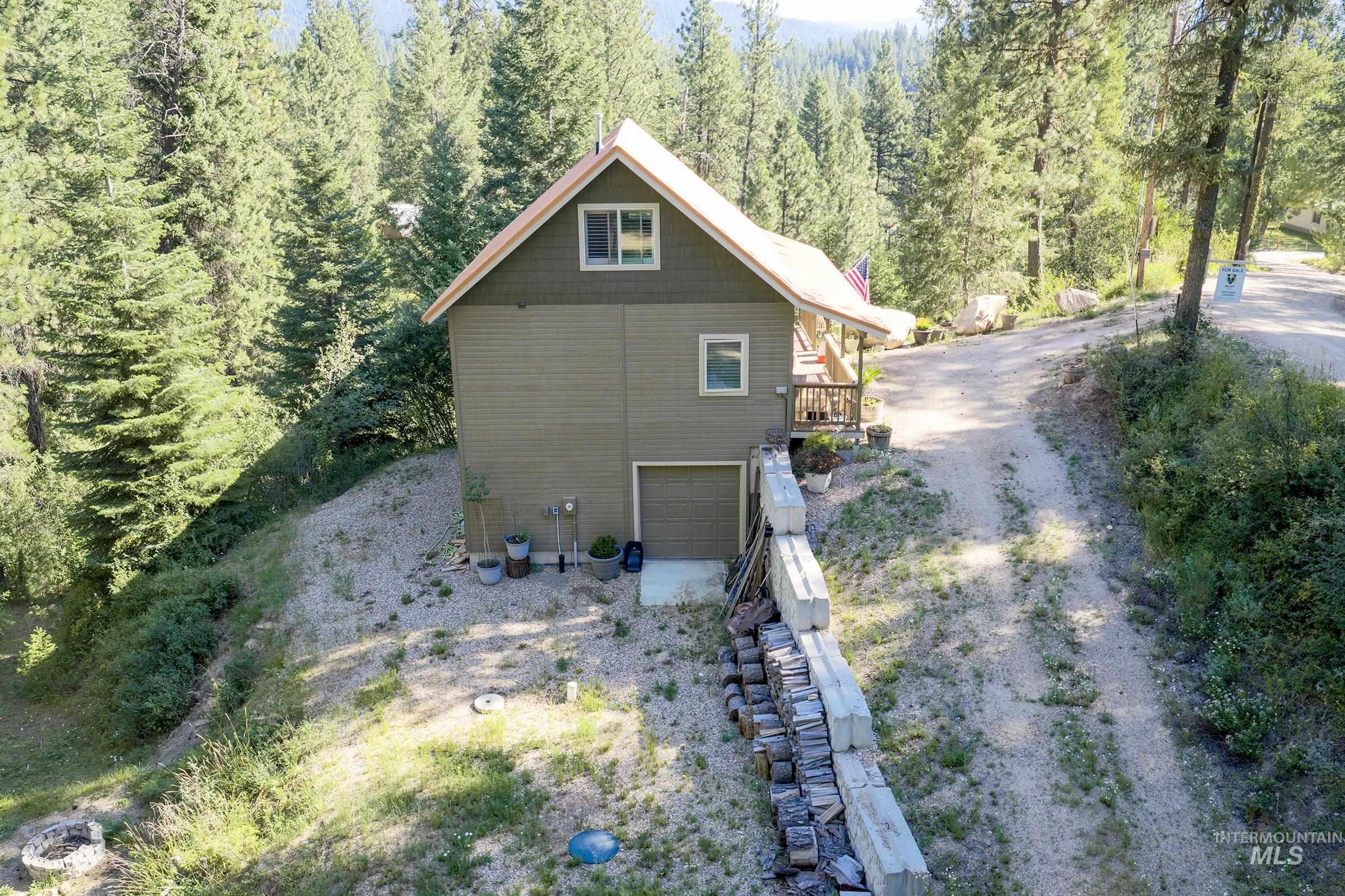 70 Castle Mountain Dr Property Photo 36