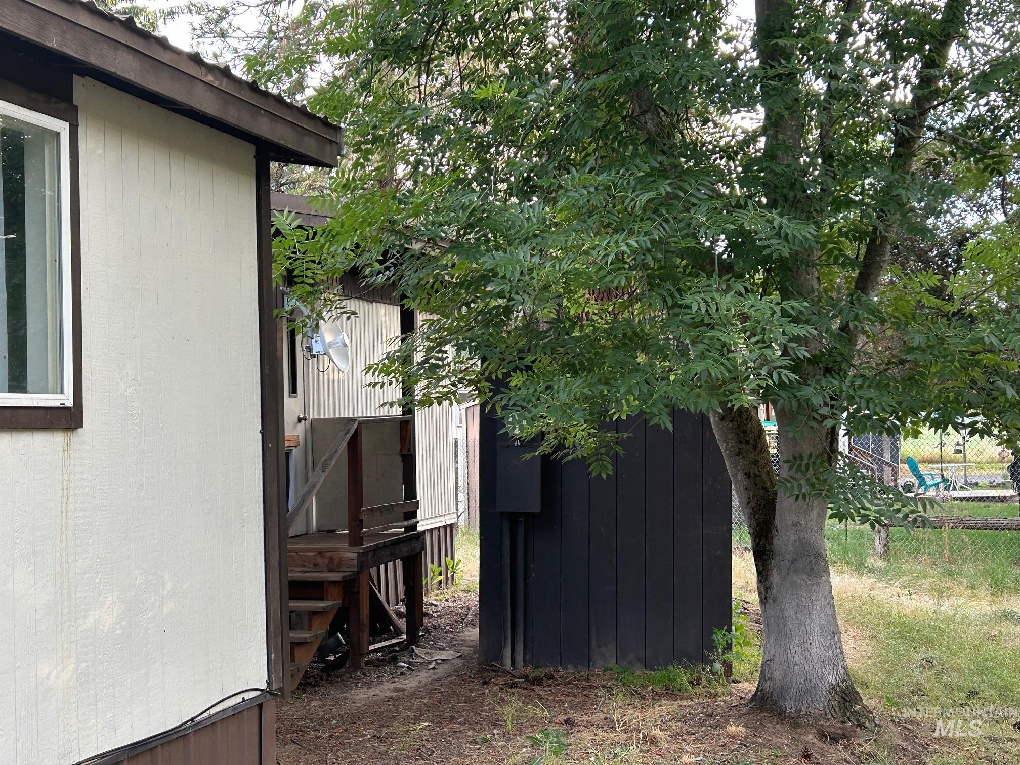 17 Chinook Lane Property Photo 11