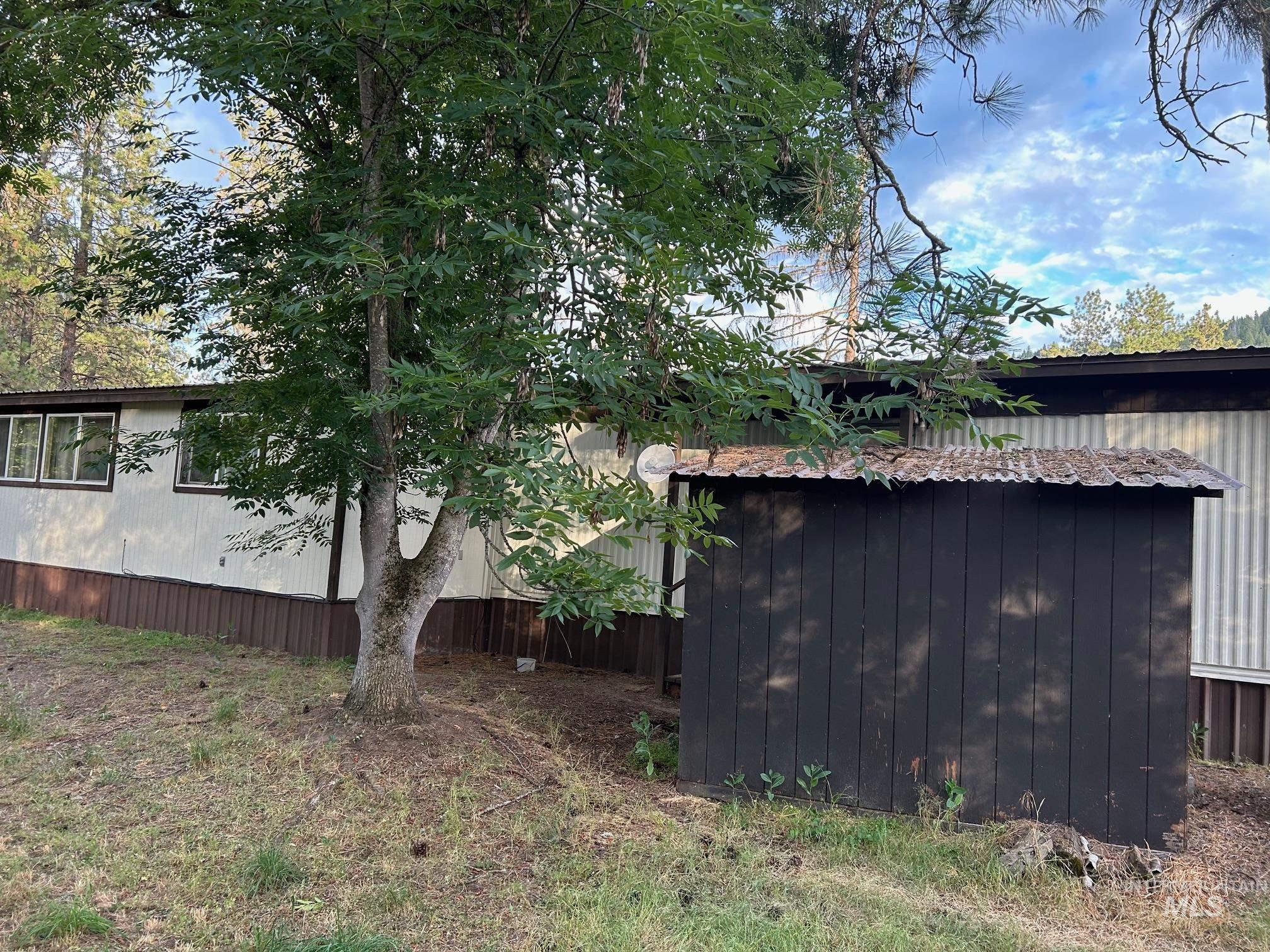 17 Chinook Lane Property Photo 12