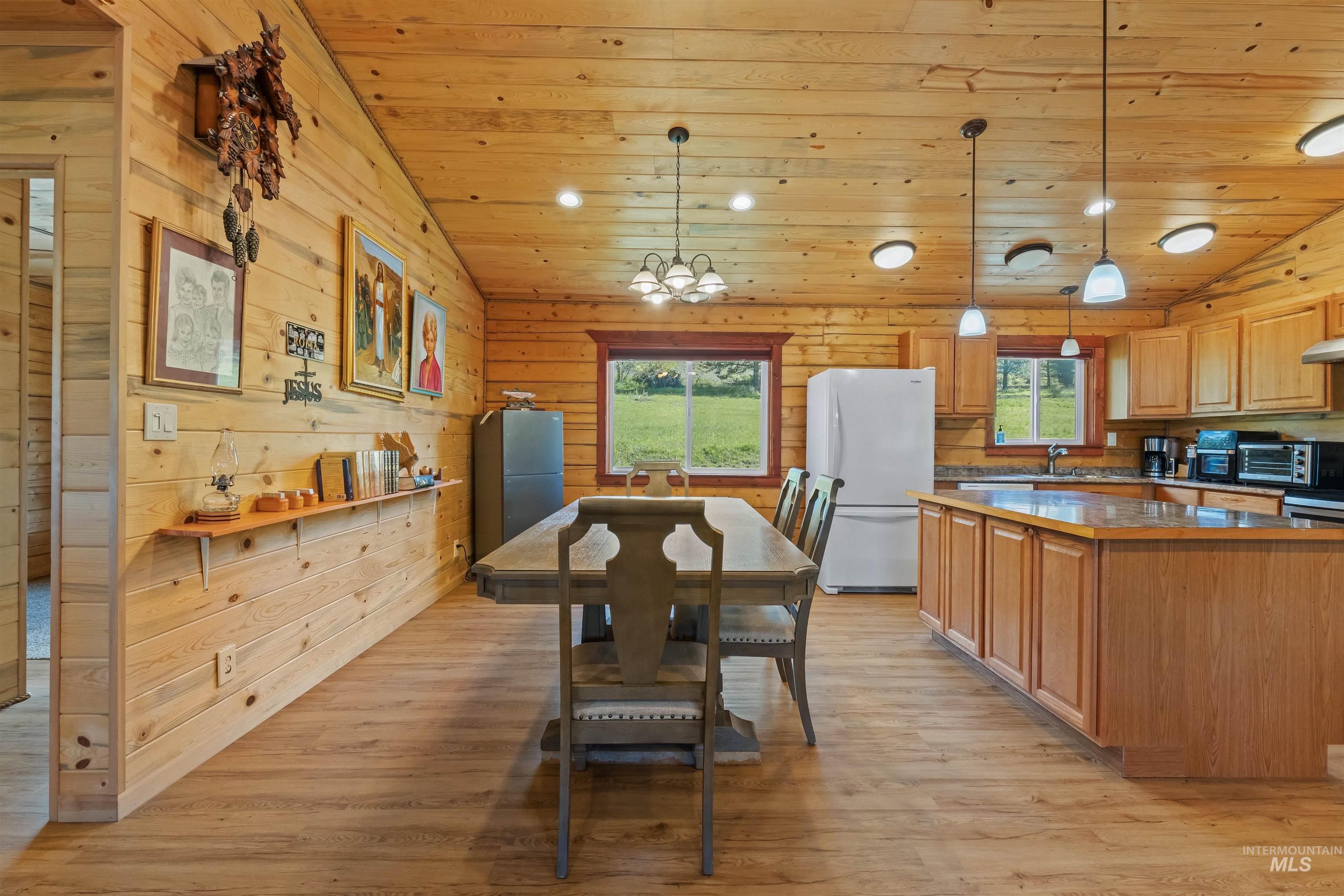 830 Leitch Creek Road Property Photo 12