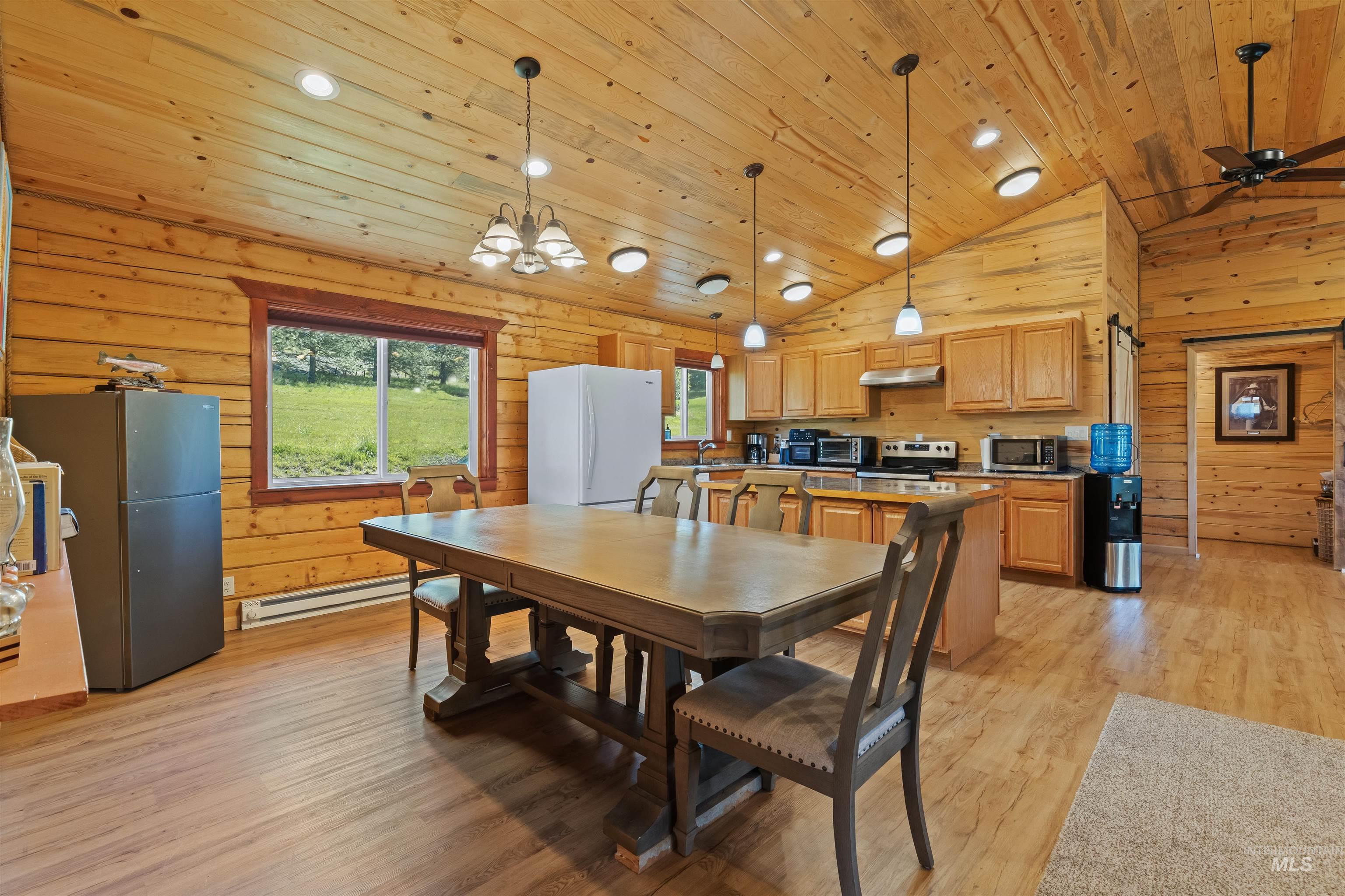 830 Leitch Creek Road Property Photo 13