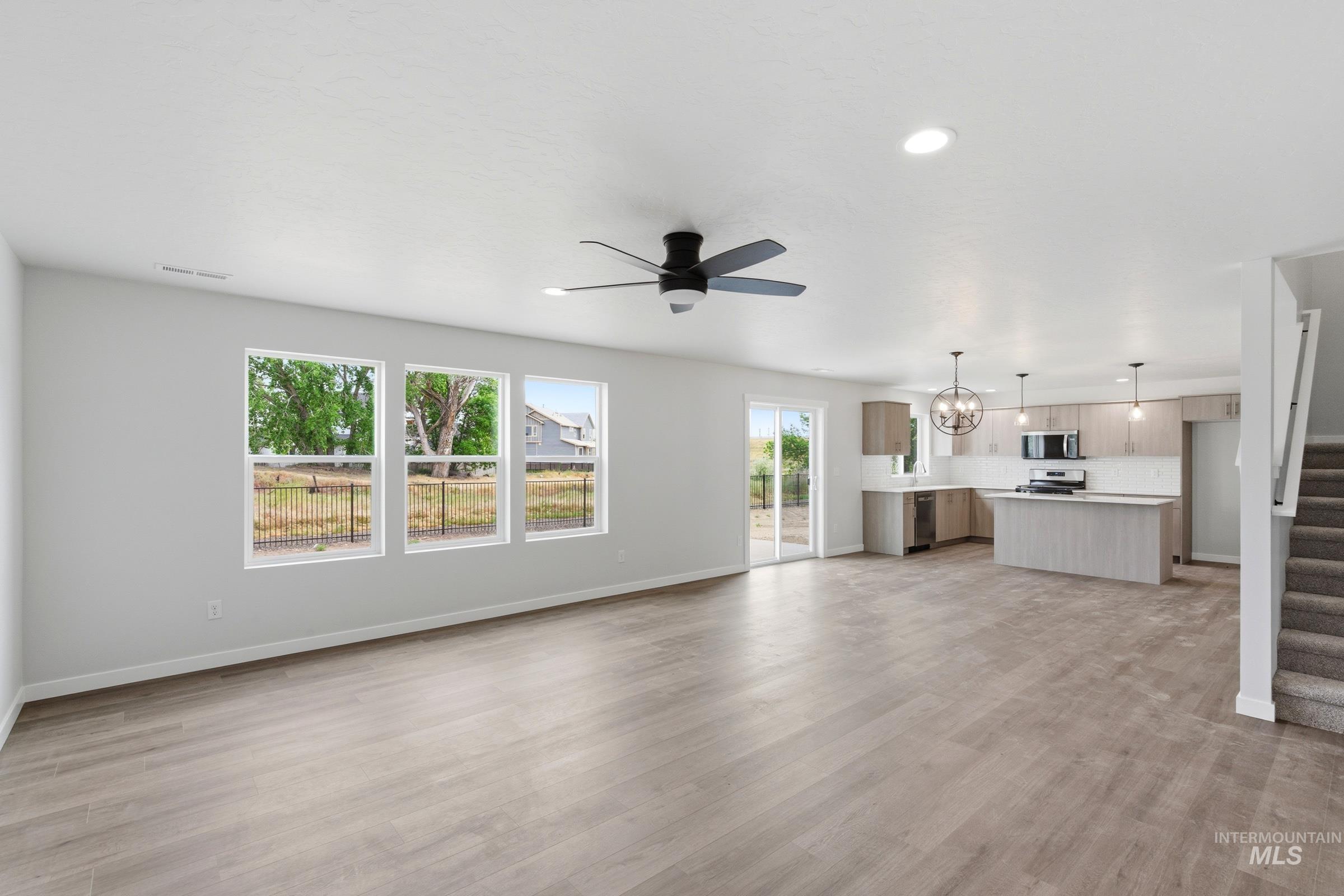 6582 W Plateau Creek Dr Property Photo 10