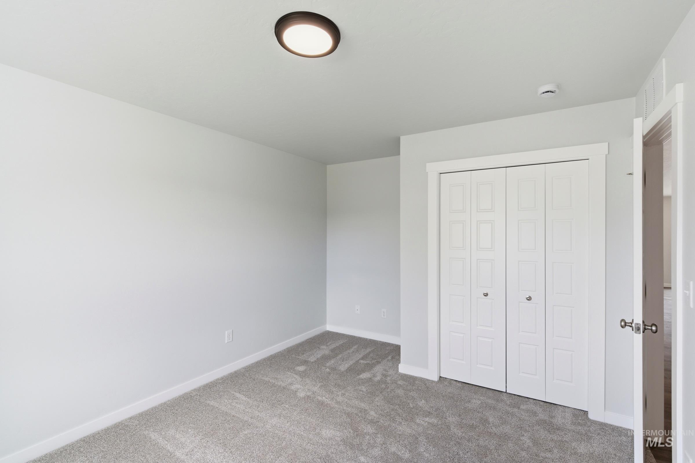 6582 W Plateau Creek Dr Property Photo 13