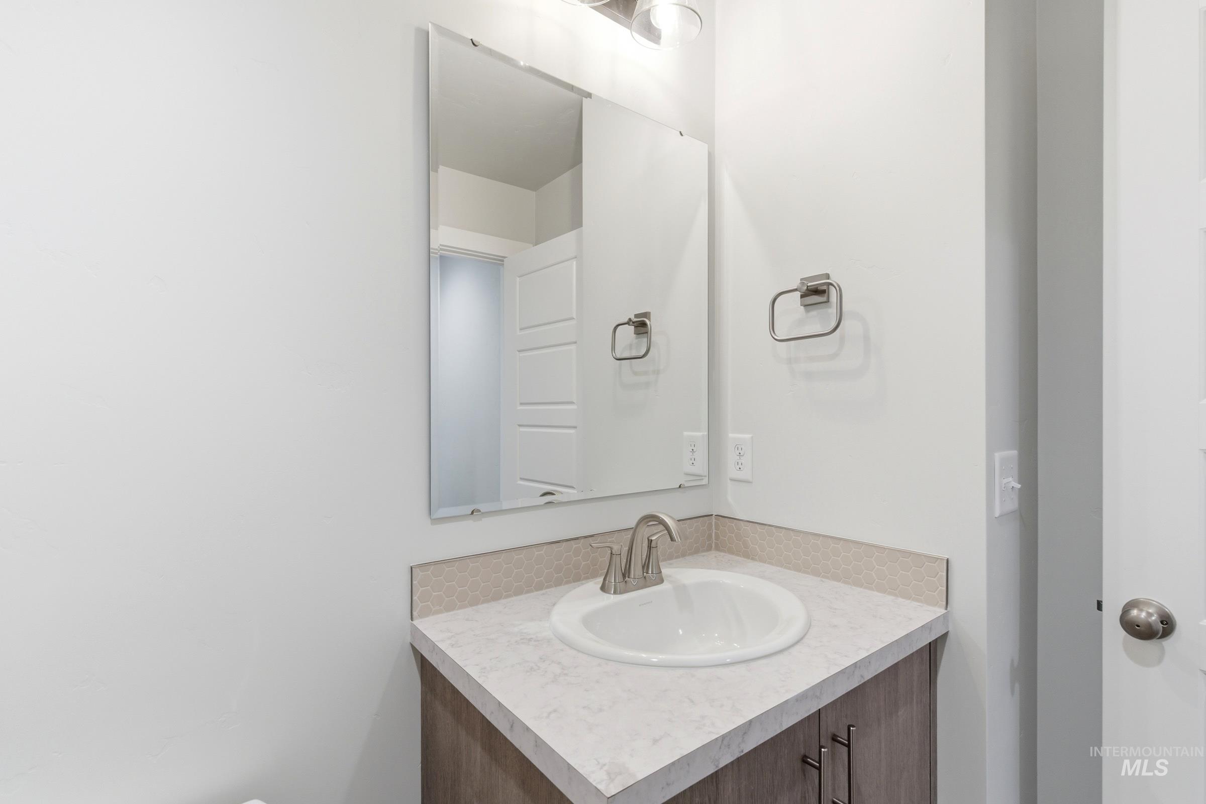 6582 W Plateau Creek Dr Property Photo 16
