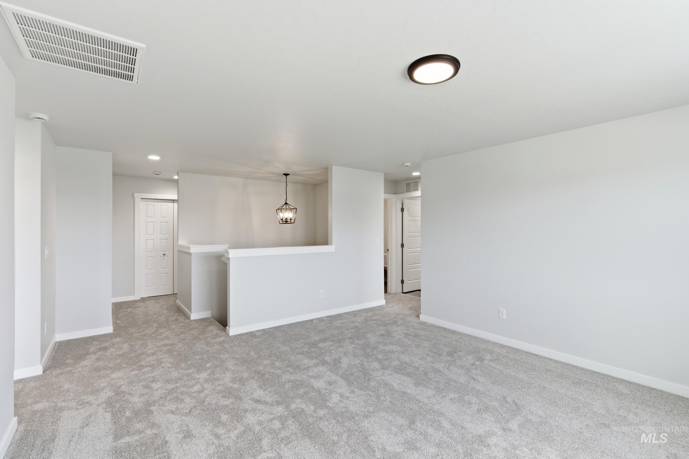 6582 W Plateau Creek Dr Property Photo 19