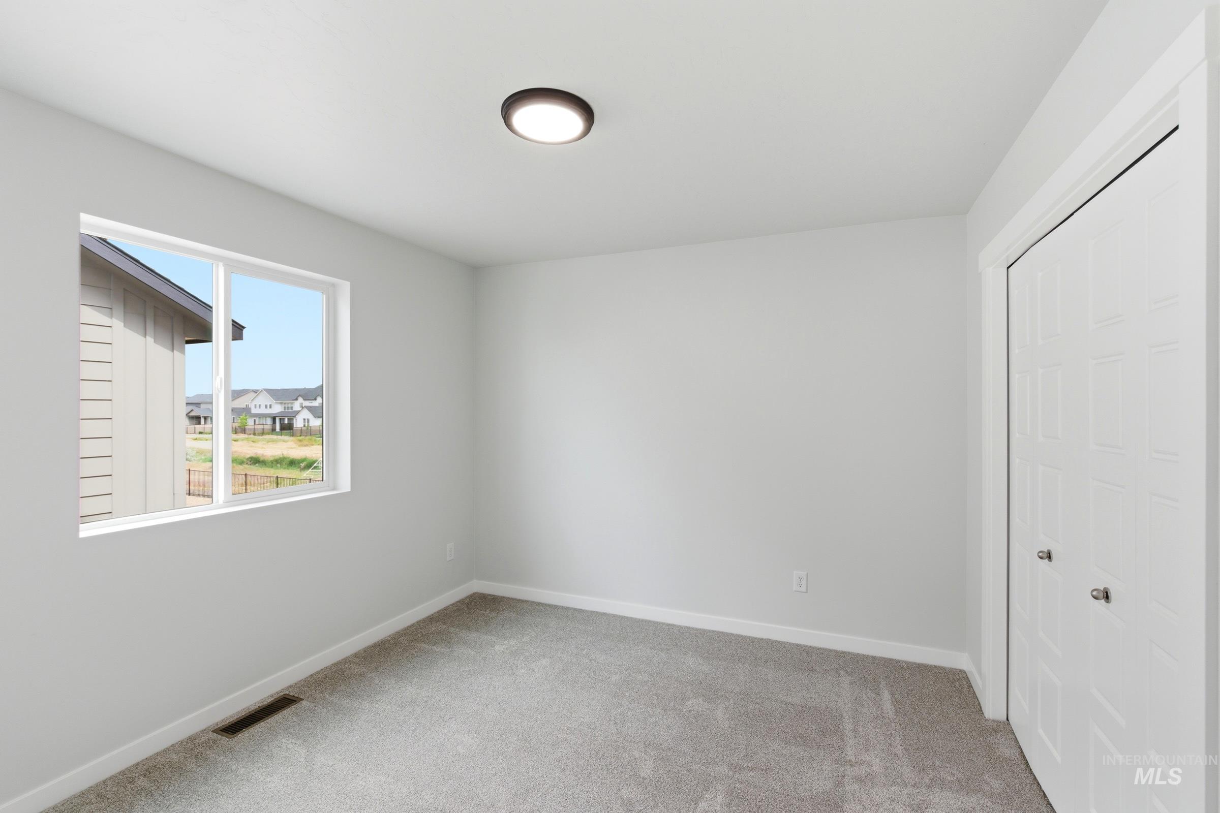 6582 W Plateau Creek Dr Property Photo 26