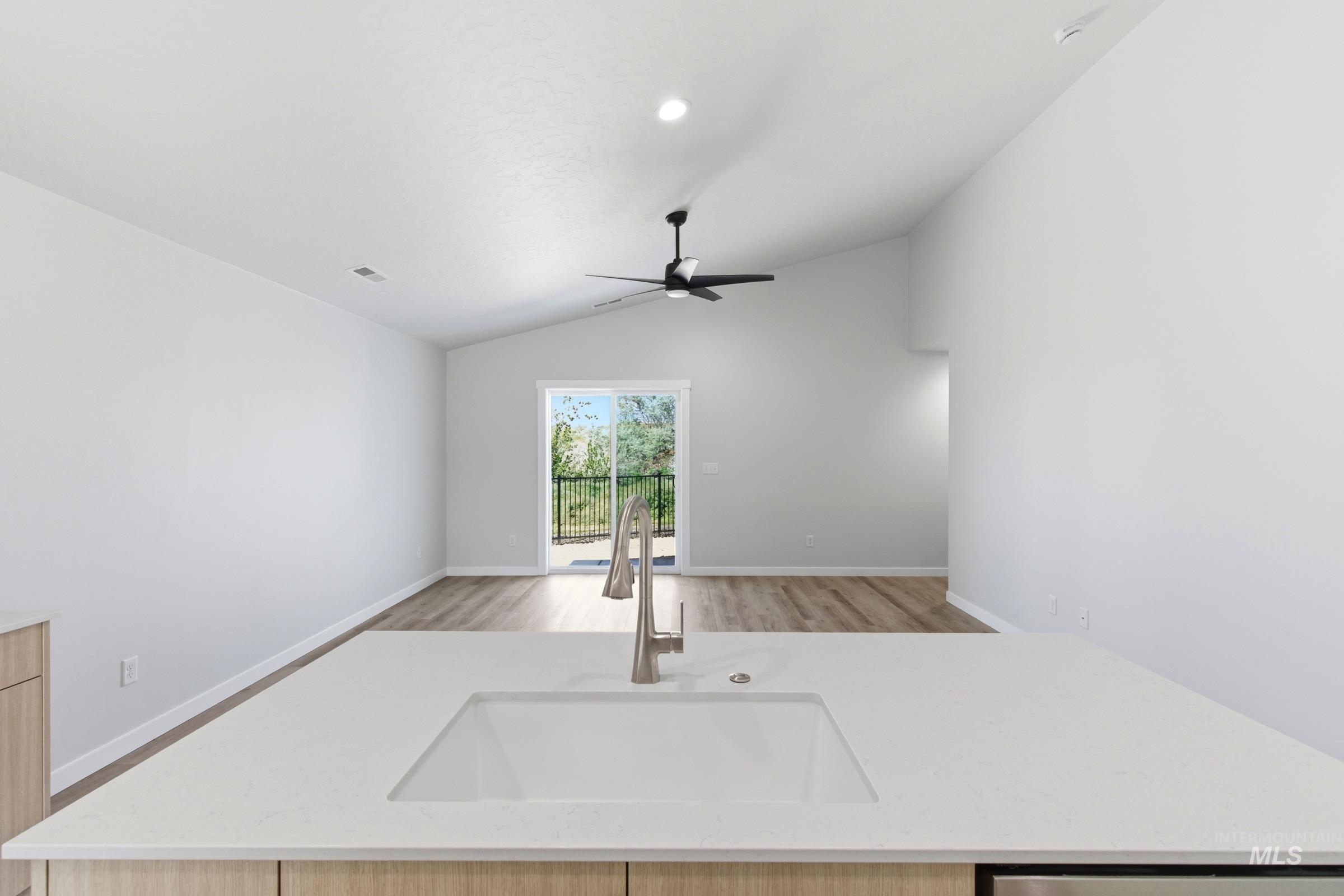 6502 W Plateau Creek Dr Property Photo 10
