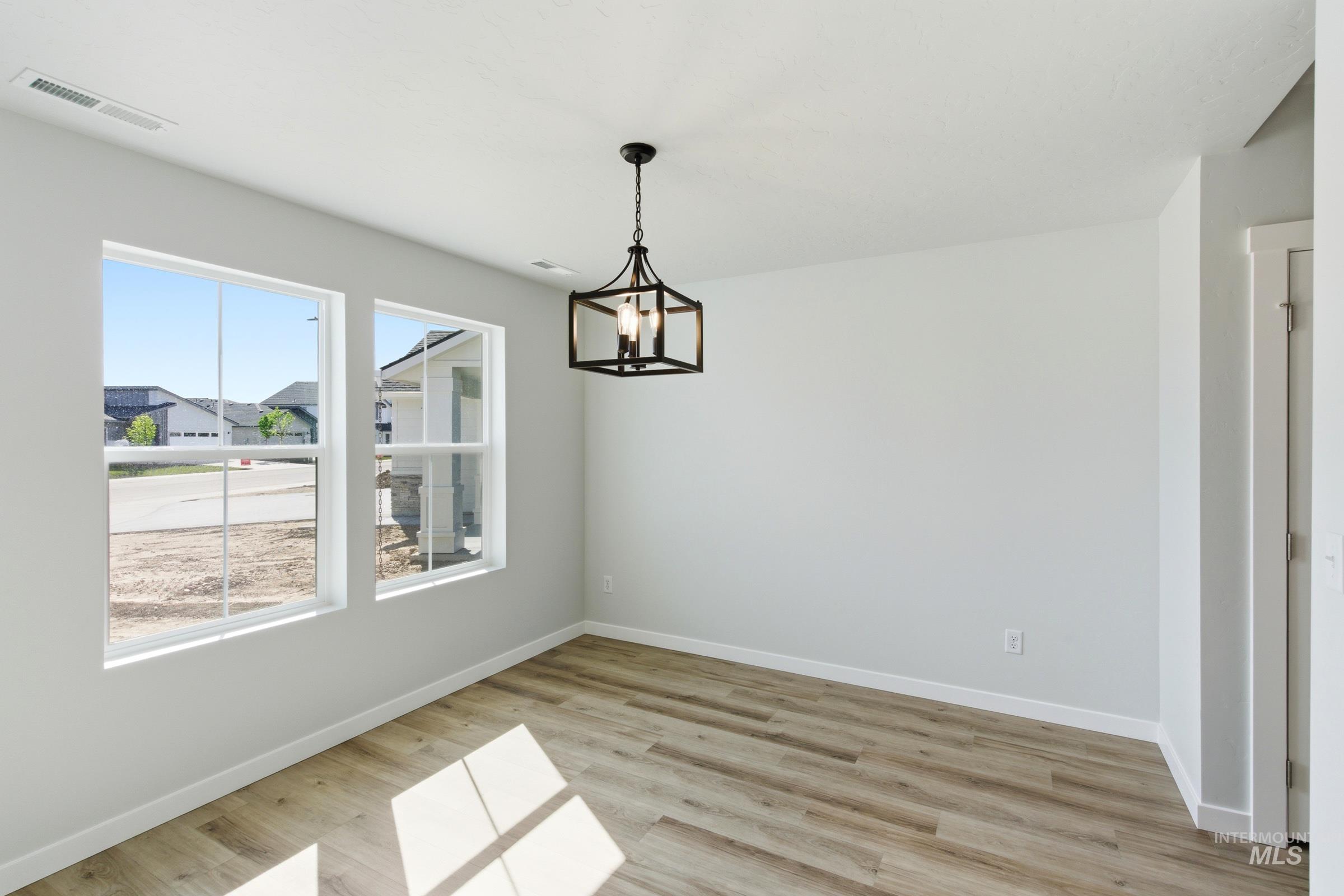 6502 W Plateau Creek Dr Property Photo 11
