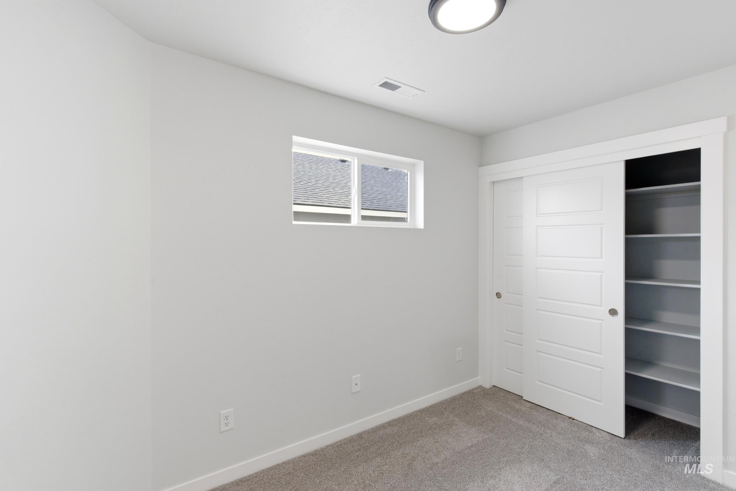 4384 N Alameda Creek Ave Property Photo 12