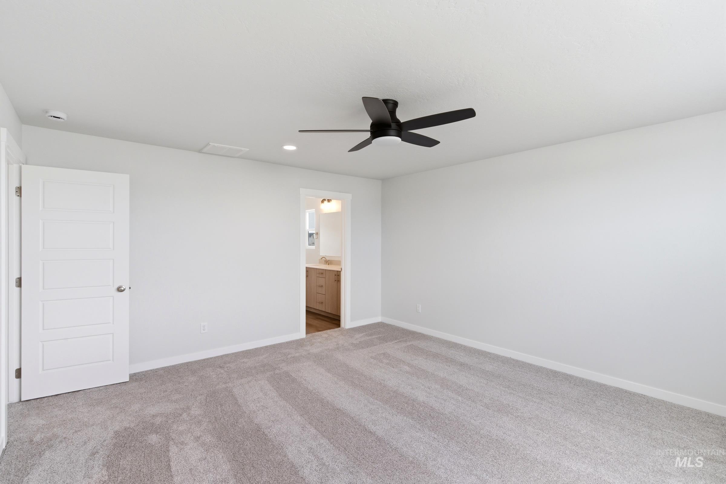 4384 N Alameda Creek Ave Property Photo 20