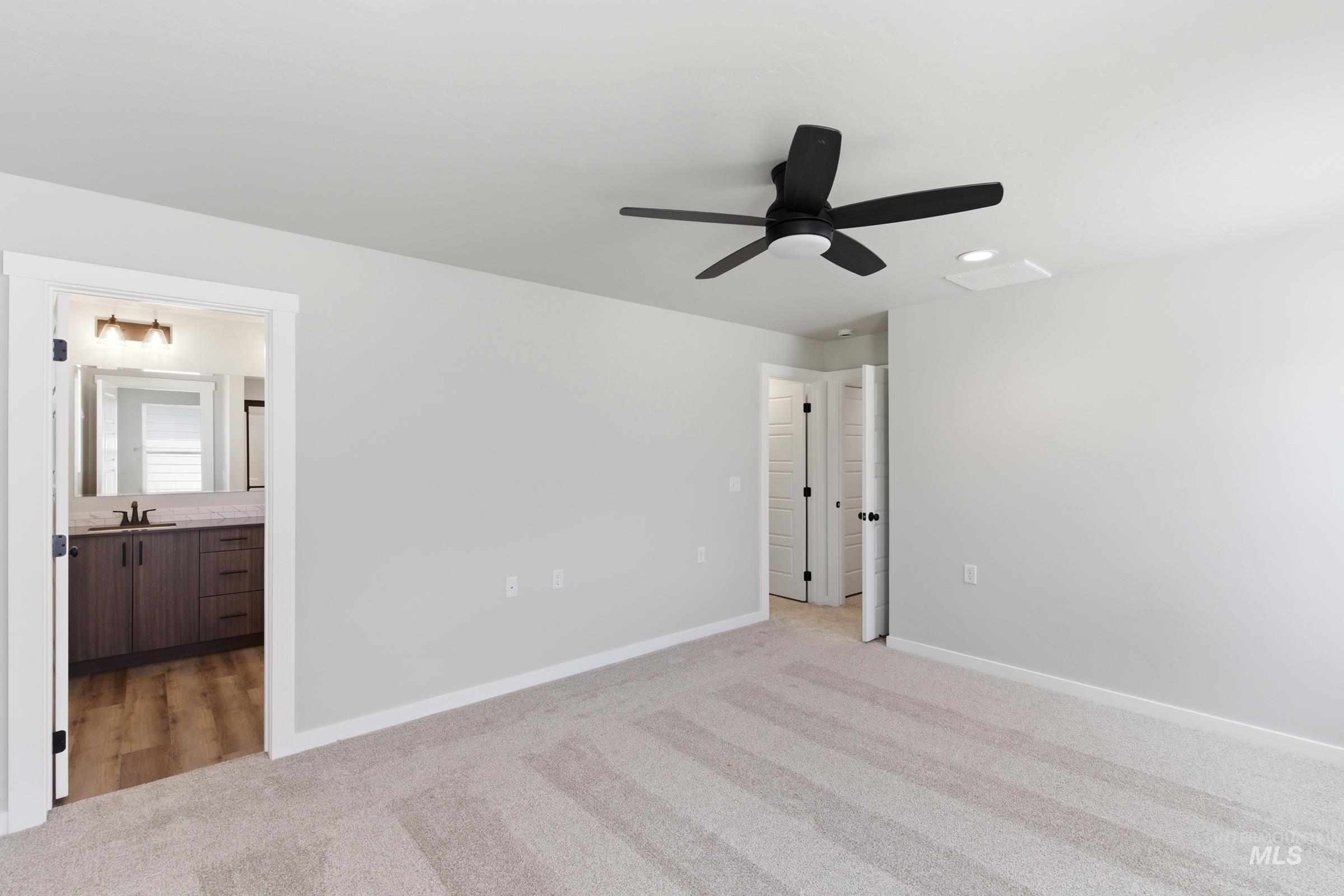 4242 N Camp Creek Ave Property Photo 24