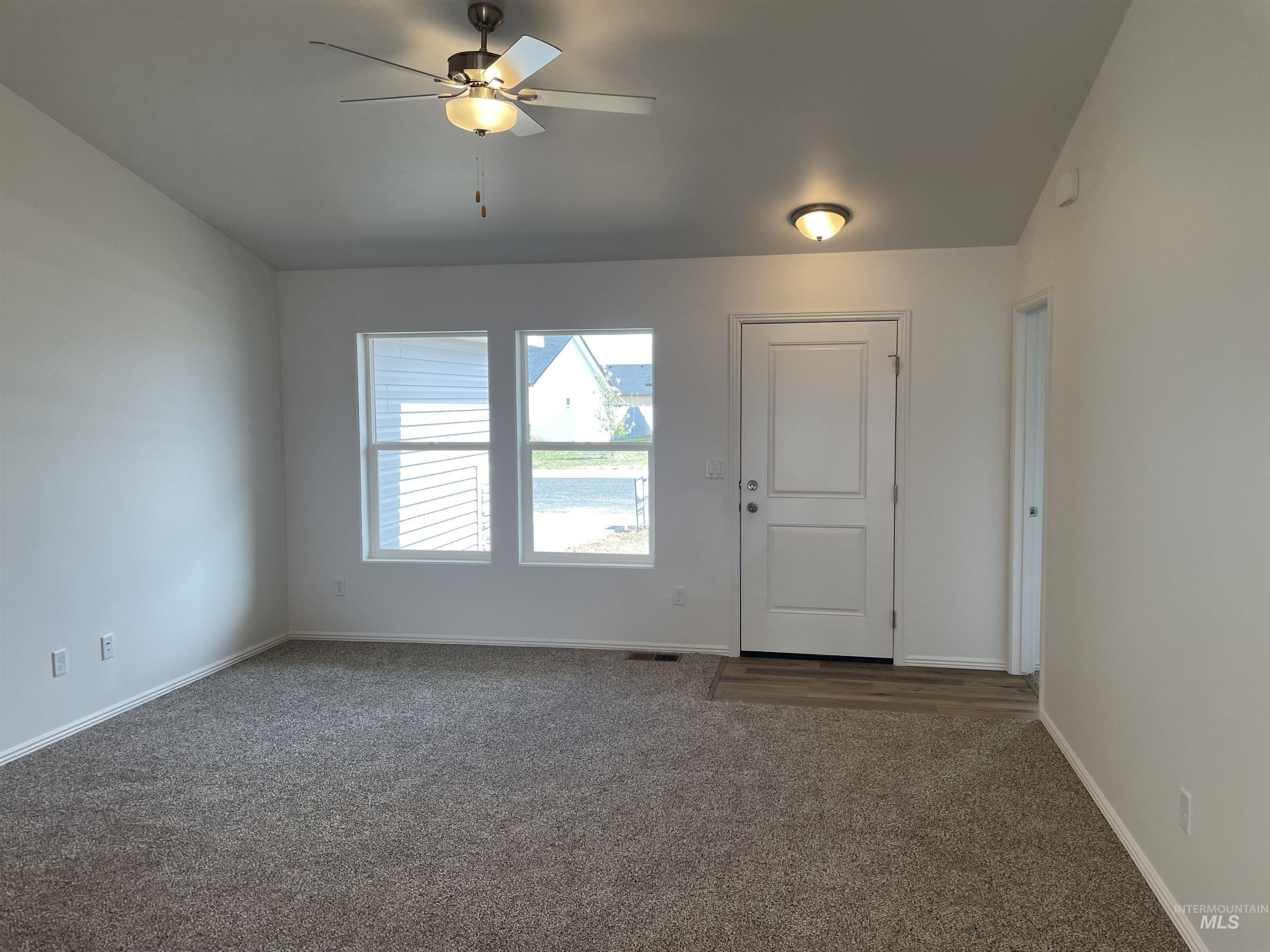 1147 Westwing Way Property Photo 4