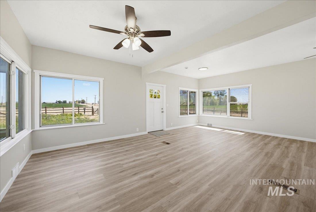 30013 Apple Valley Rd Property Photo 9