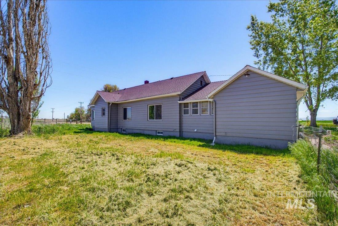 30013 Apple Valley Rd Property Photo 24
