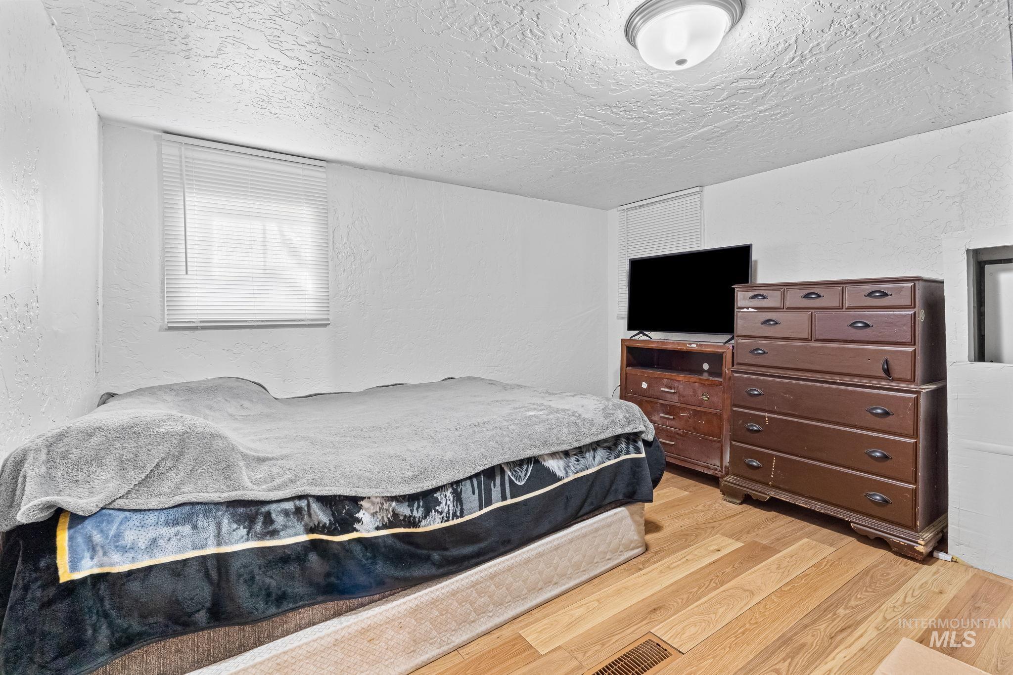 20106 Lower Pleasant Ridge Rd. Property Photo 12