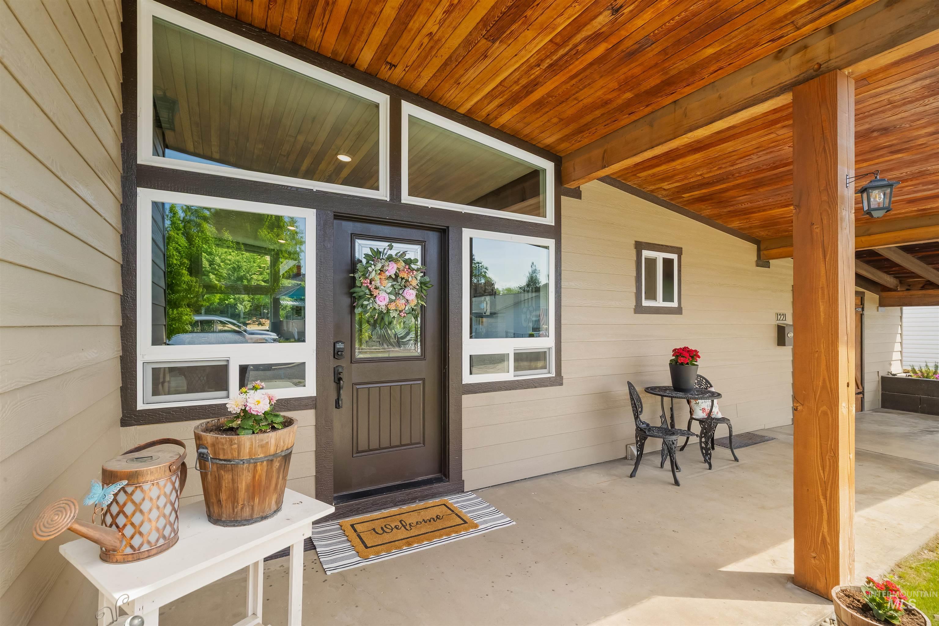 1221 9th Street Property Photo 6