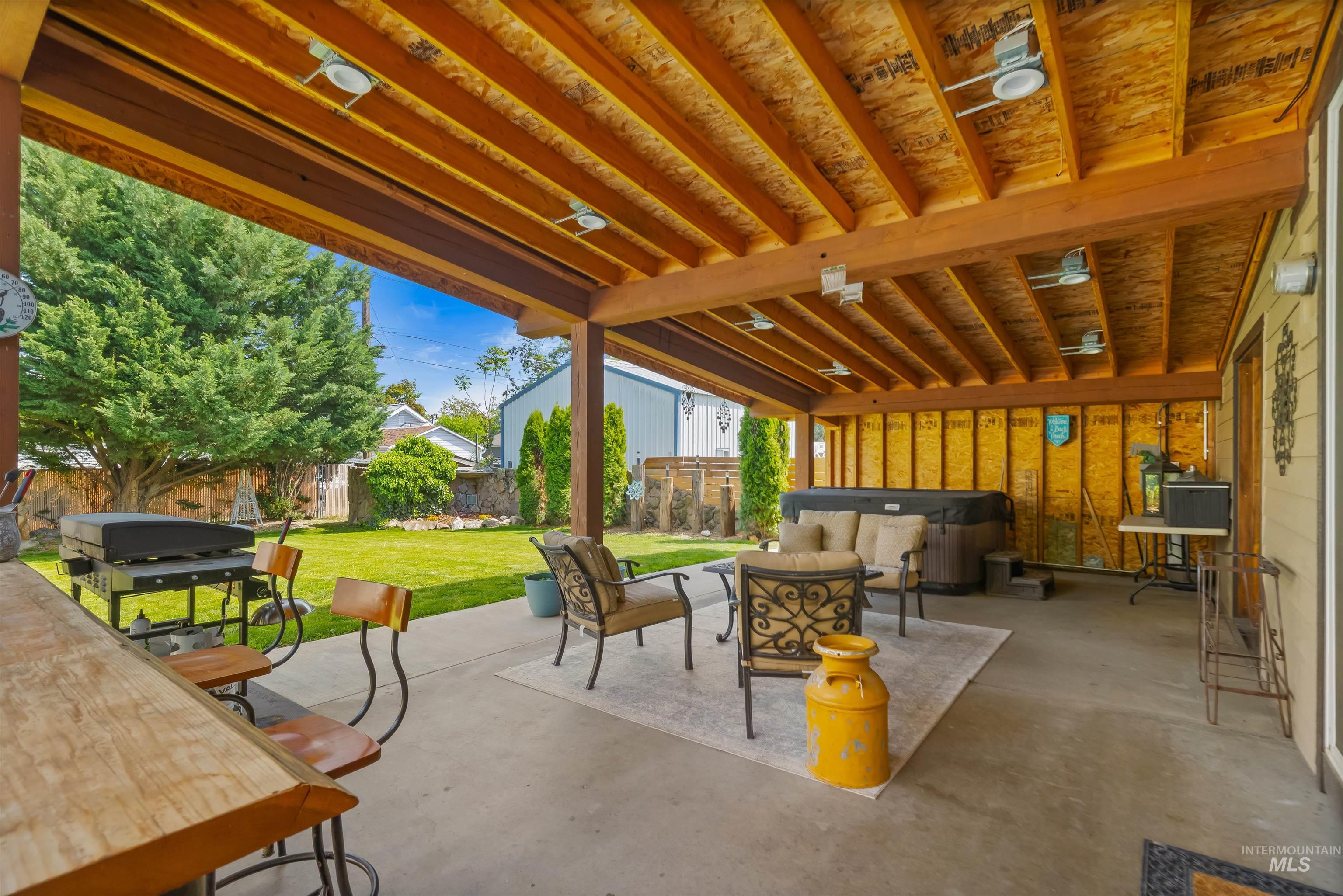 1221 9th Street Property Photo 11