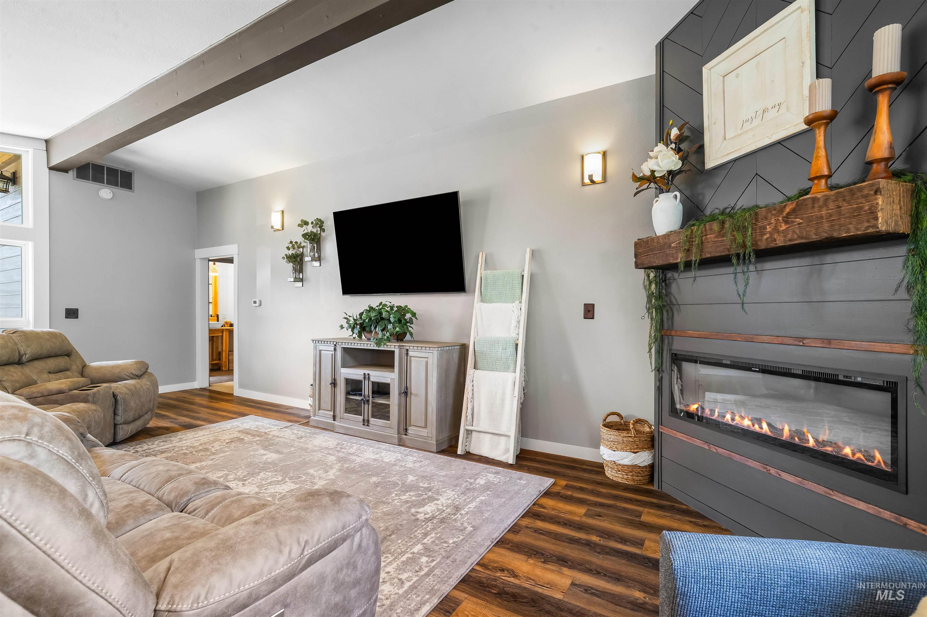 1221 9th Street Property Photo 16