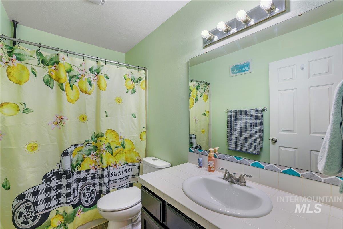 206 Diamond Drive Property Photo 18