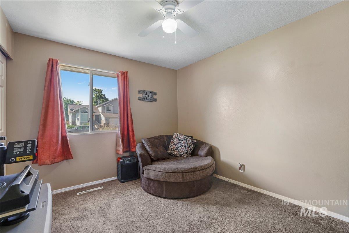 206 Diamond Drive Property Photo 19