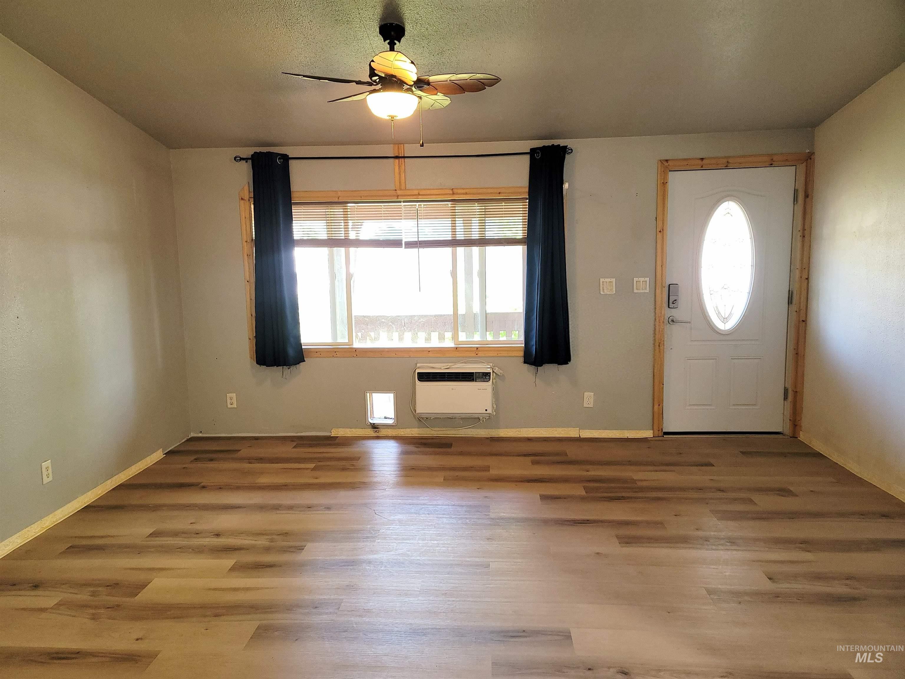 1429 Maple St. Property Photo 12